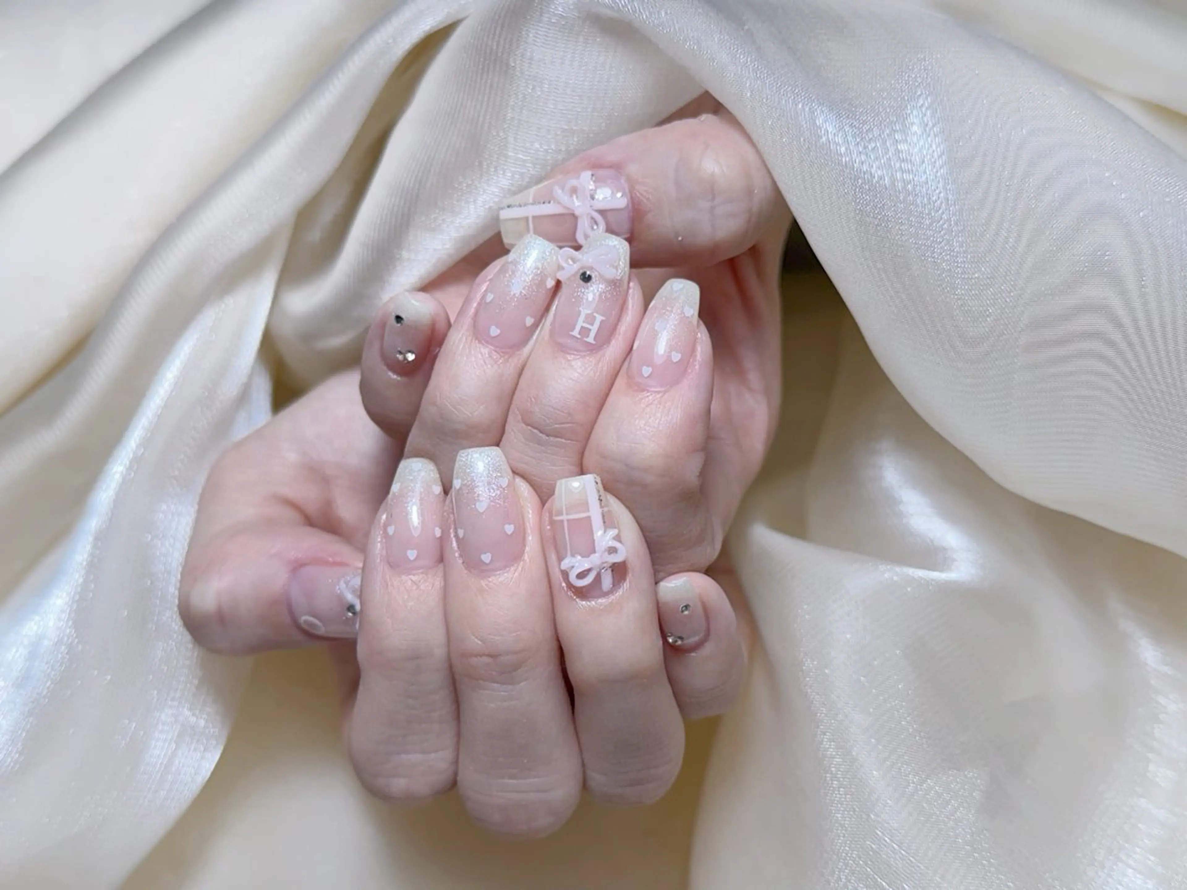 ネイル ハンドネイル Rolakira マニのネイルデザイン