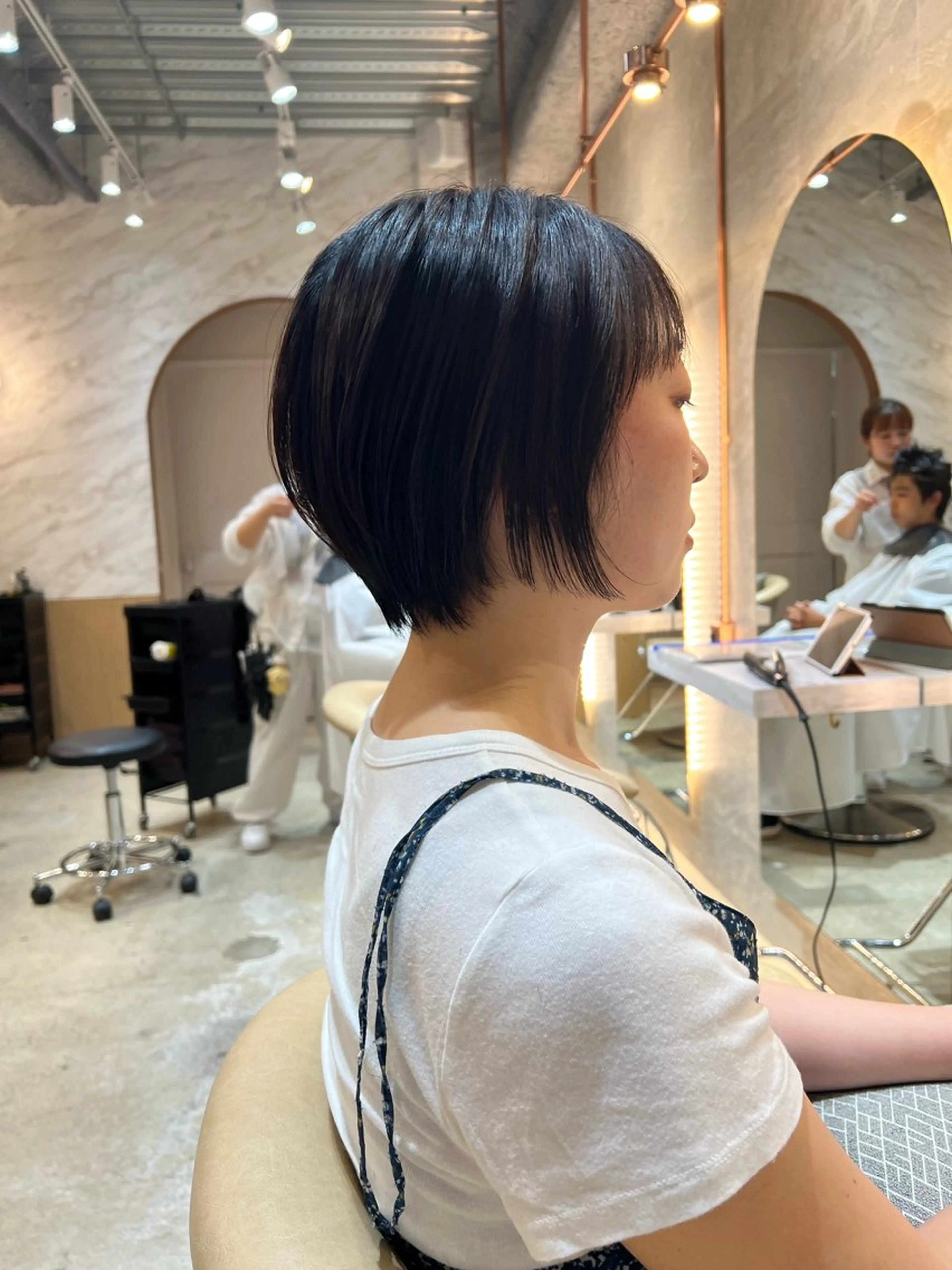 ショート カラー ボブ/巻ける縮毛矯正 /韓国レイヤーはなのヘアスタイル