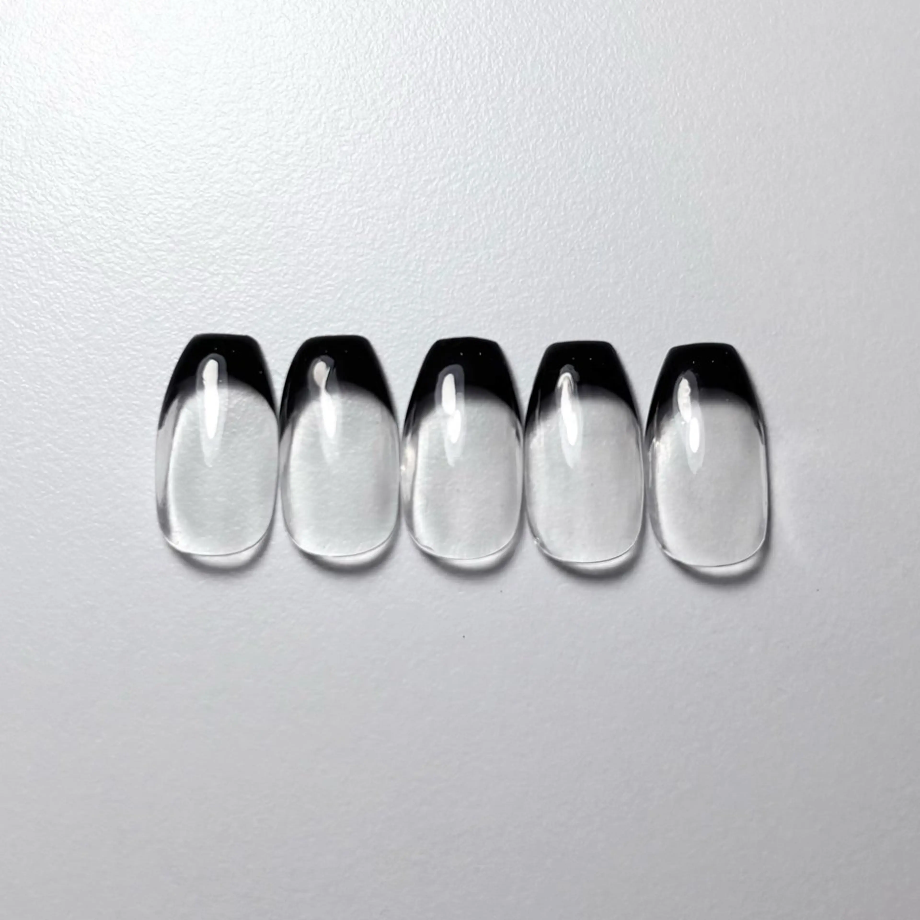 (ご新規様オフ無料)フレンチネイルの写真