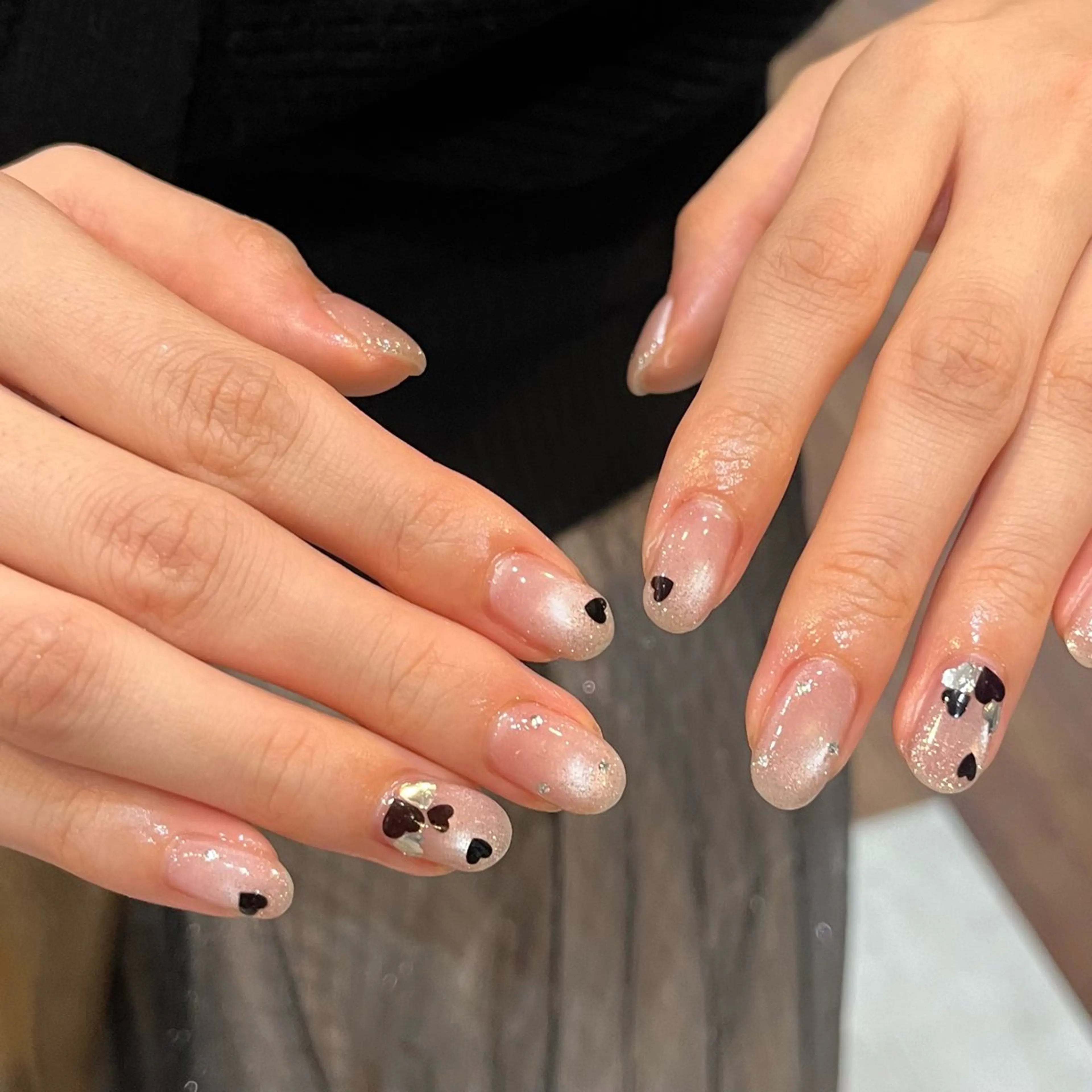 ネイル アートネイル ibelu 神戸三宮店所属・藤本 七瀬のネイルデザイン