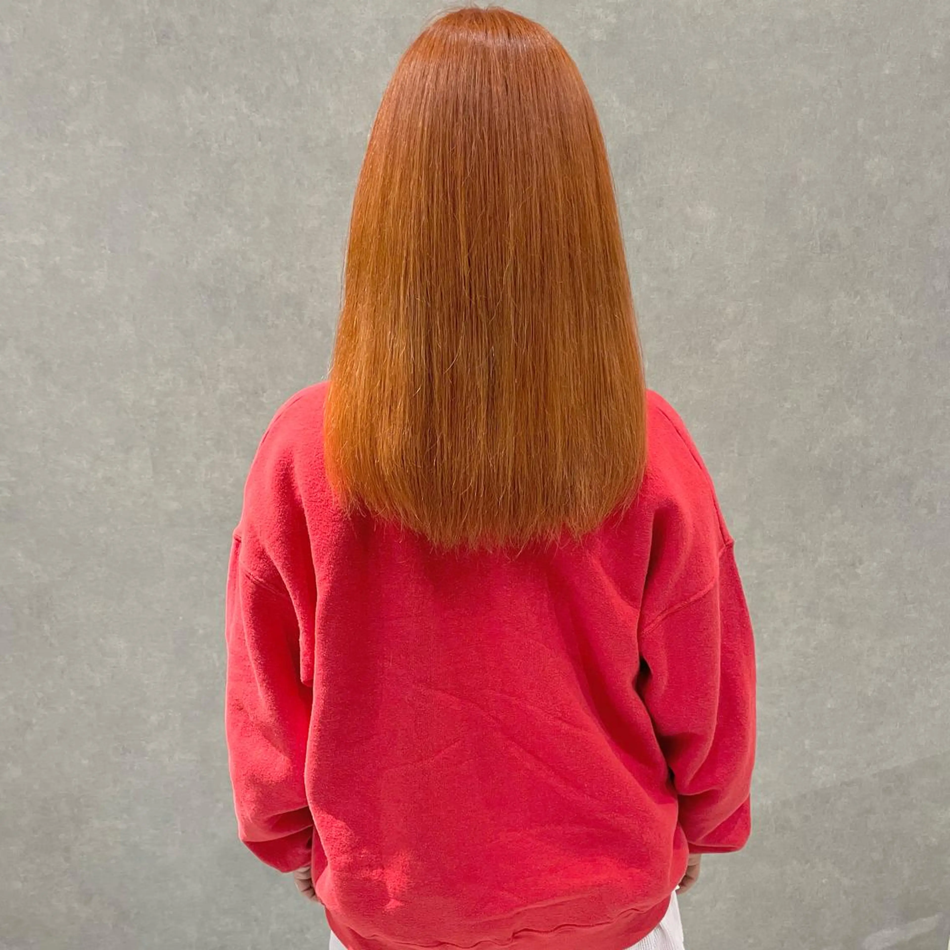 セミロング カラー はちすか るかのヘアスタイル