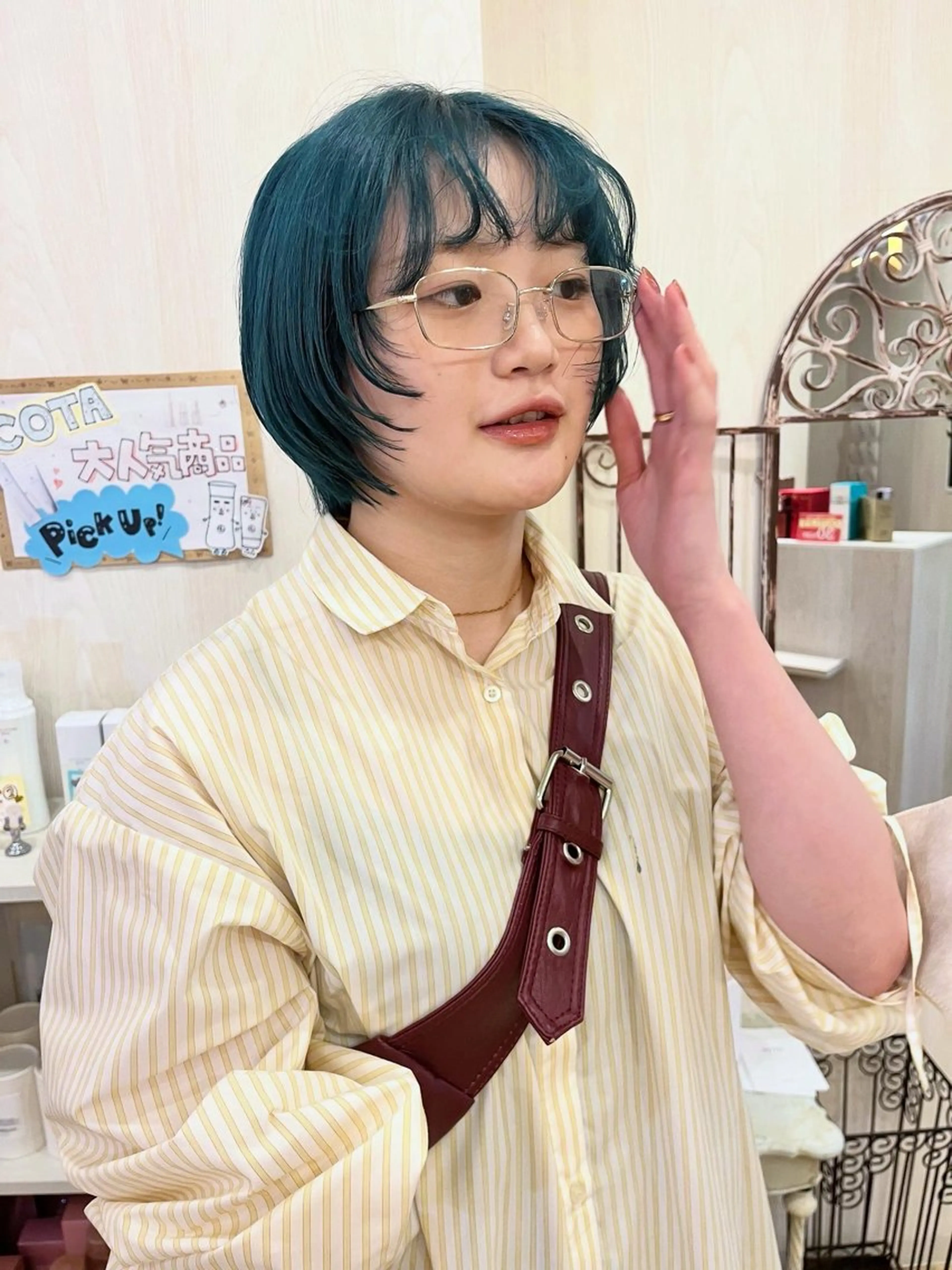 ショート カット ヘアカラー トリートメント ブリーチなし/ レイヤー🌿runaのヘアスタイル