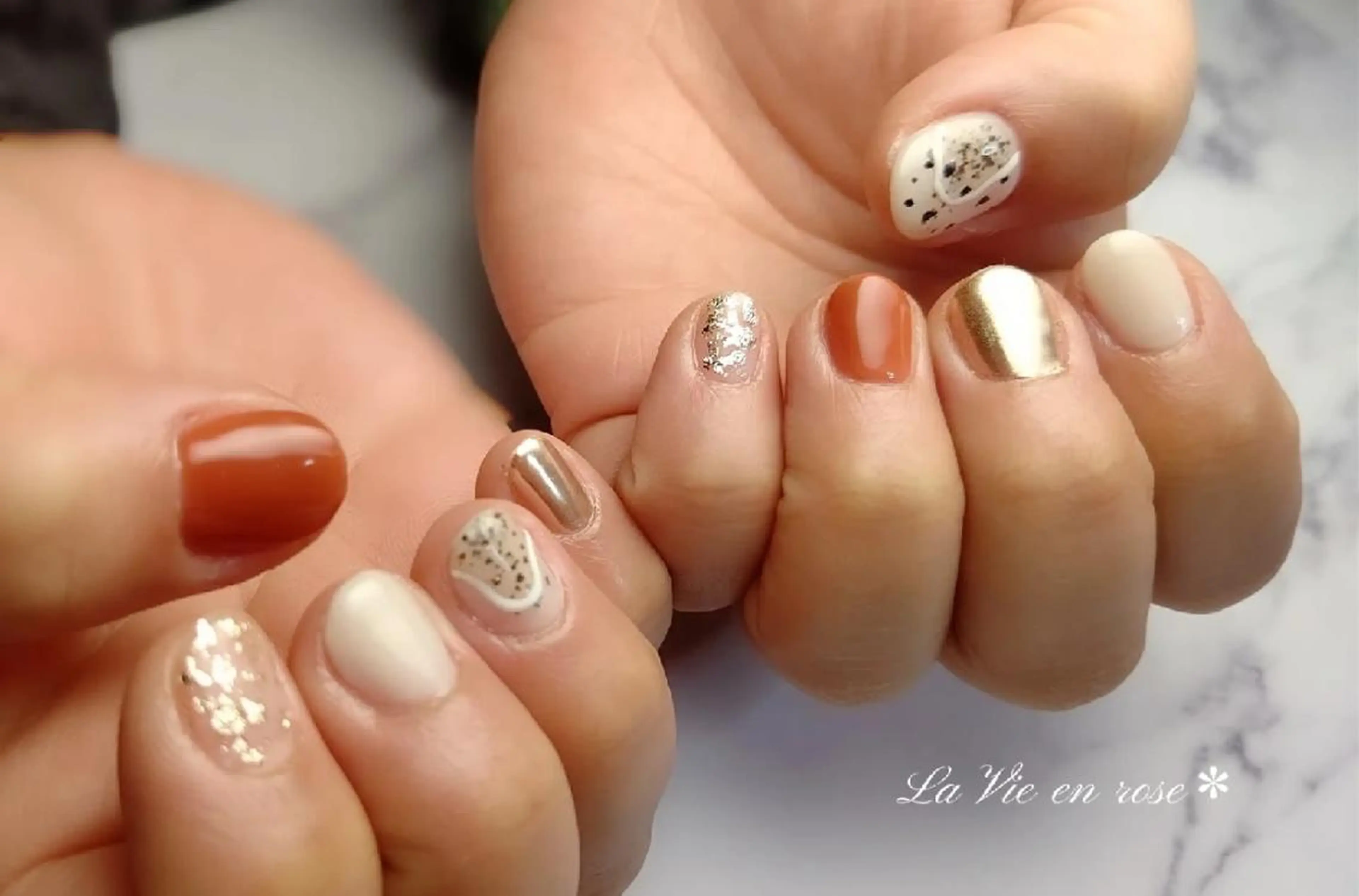 ネイル ラヴィアン ローズのネイルデザイン