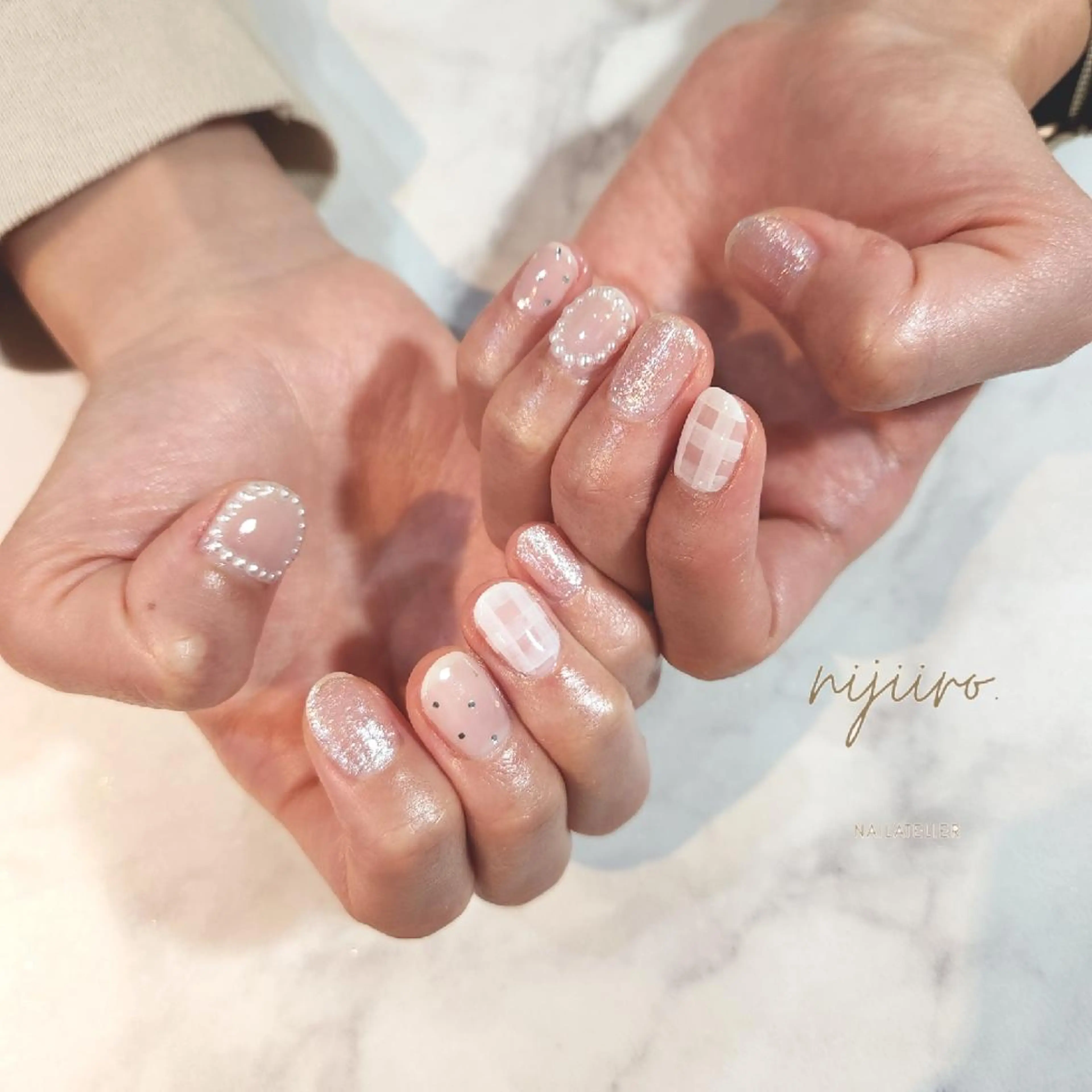 ネイル ハンドネイル nailatelier nijiiro.所属・nijiiro🌈 サトウのネイルデザイン