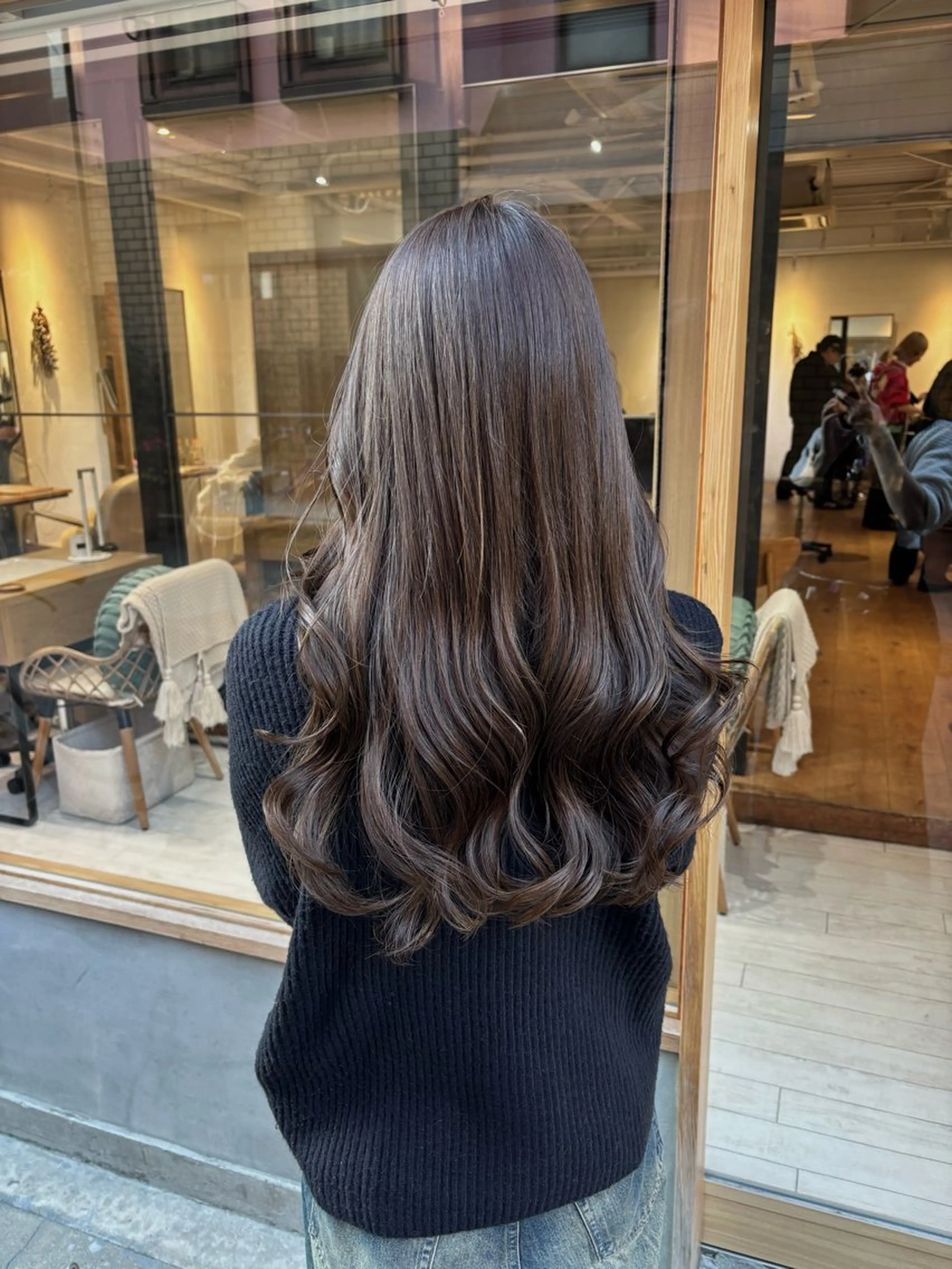 ロング カラー 透明感カラー グレージュ イルミナカラー トリートメント カット ヘアカラー トリートメント newi 京橋 【yuuki】のヘアスタイル