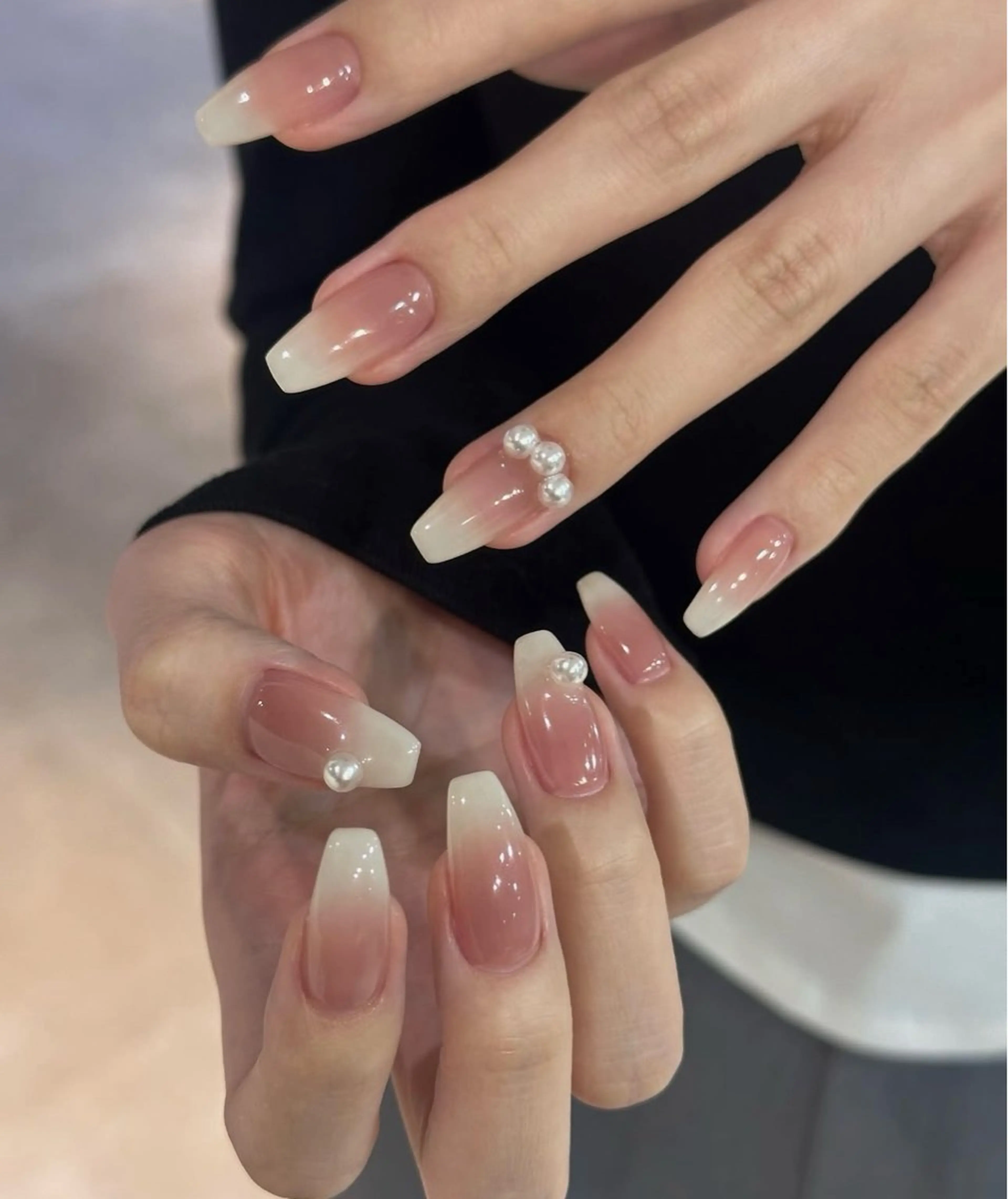 ネイル フレンチネイル グラデーション マグネットネイル ミラーネイル 持ち込み ハンドネイル yurinail所属・yuri nail 高田馬場のネイルデザイン