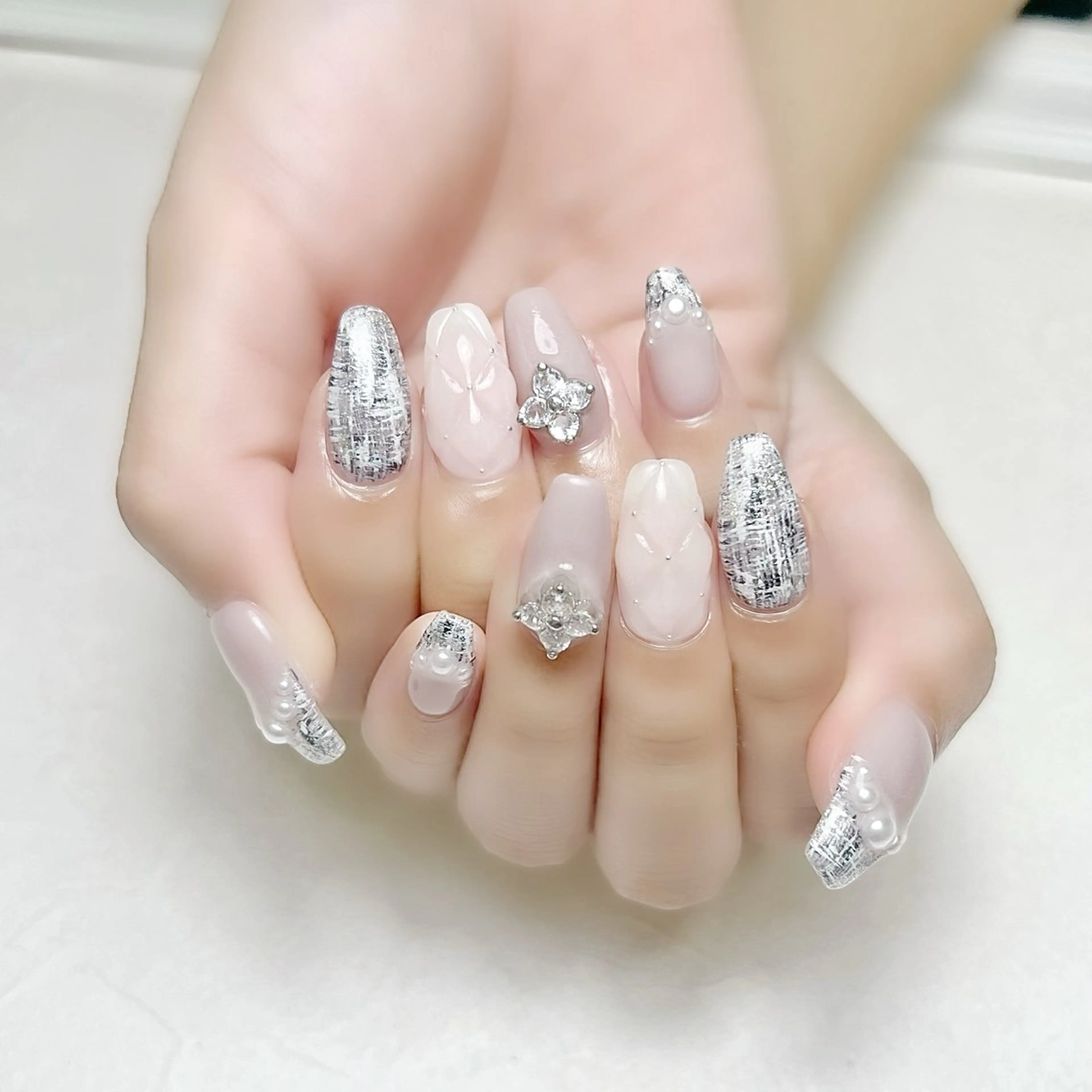 ネイル フレンチネイル ラメ(グリッター) ツイードネイル ワンホンネイル rouse nail RISATOのネイルデザイン