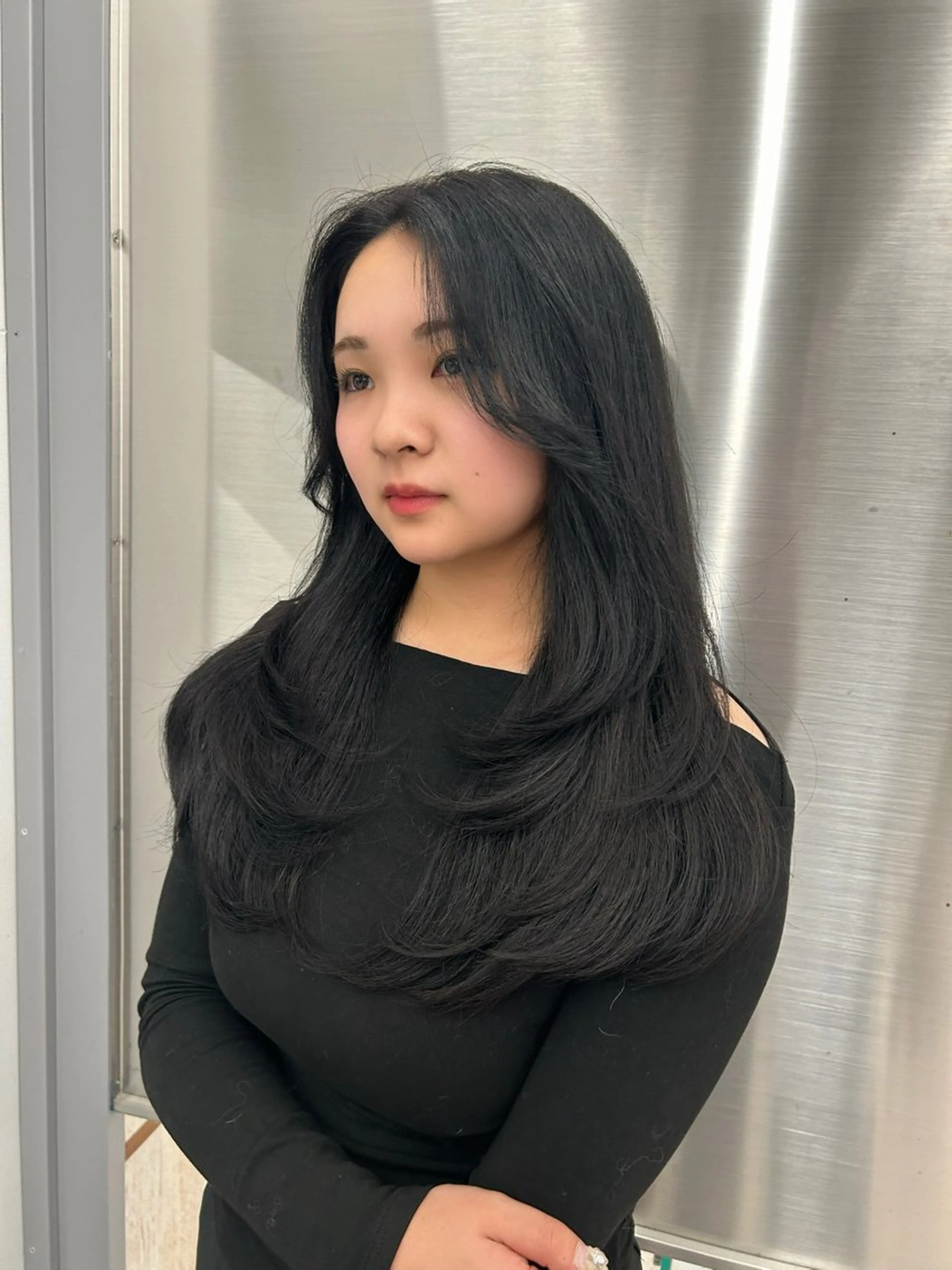 ロング カット ヘアカラー トリートメント 韓国ネイル🤍 イワサキ　リコ🍒のネイルデザイン