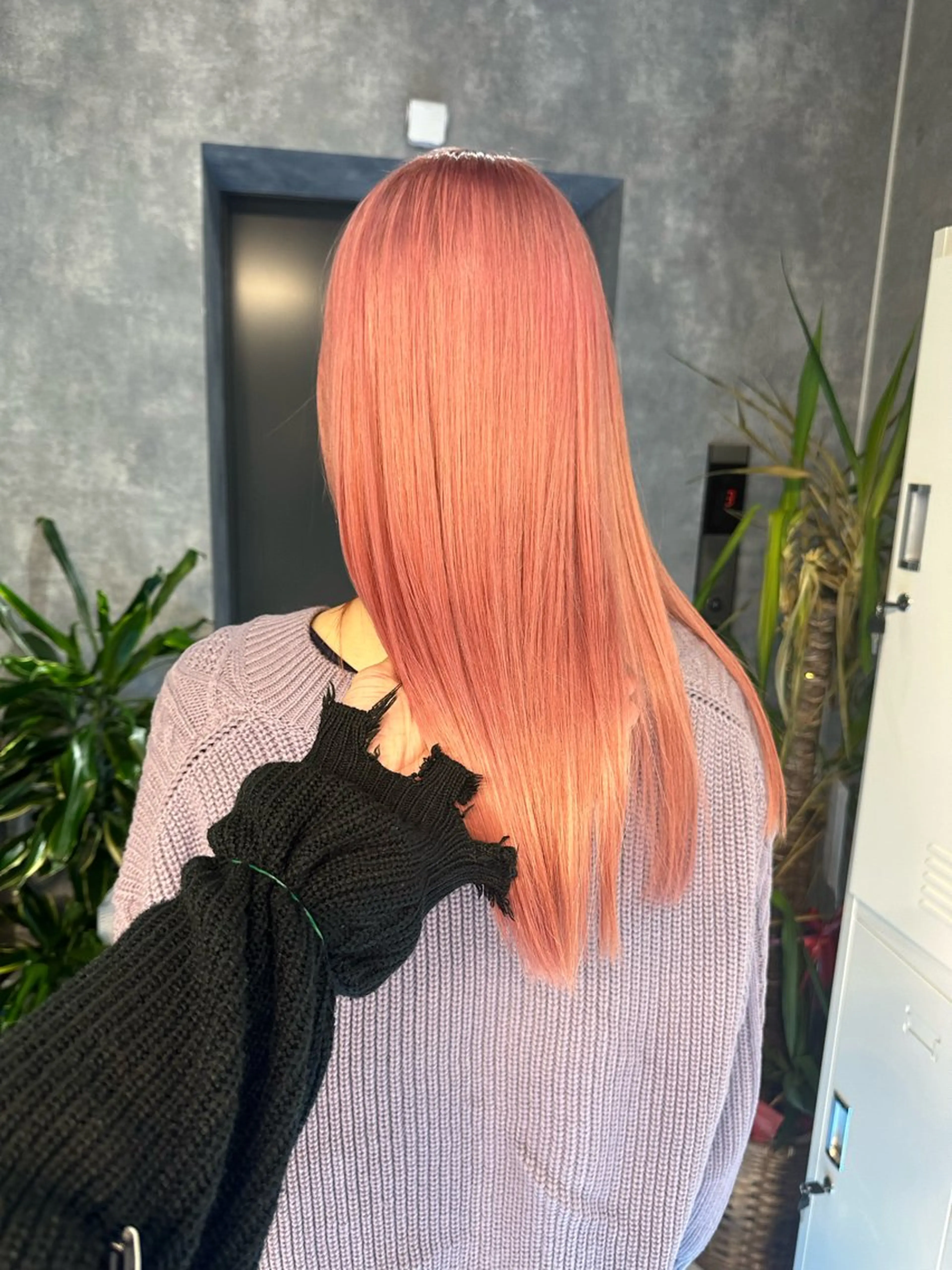 ロング カラー オレンジ ピンクカラー 似合わせカラー✞✟ ayumi🐈⬛のヘアスタイル