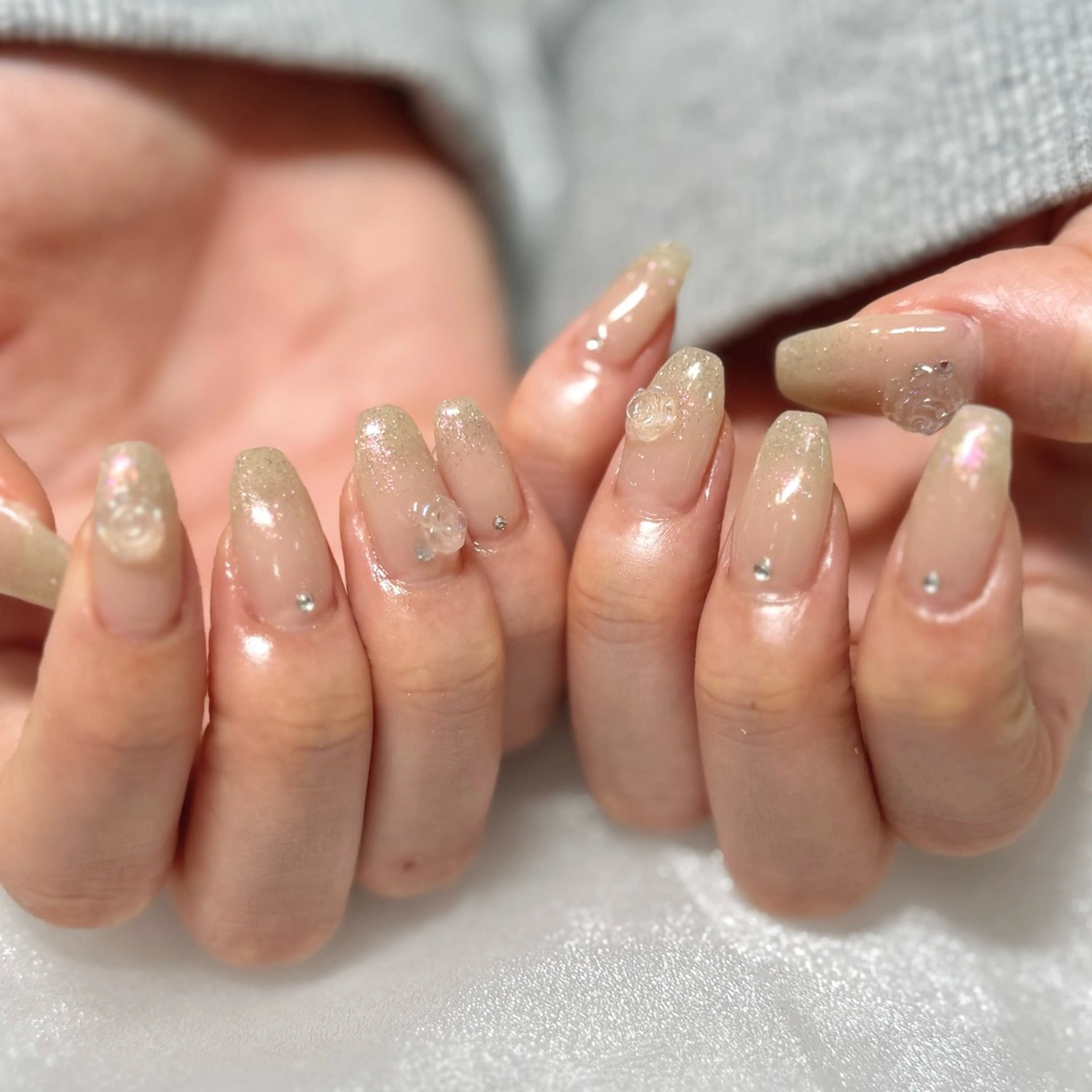 ネイル ハンドネイル chika .のネイルデザイン