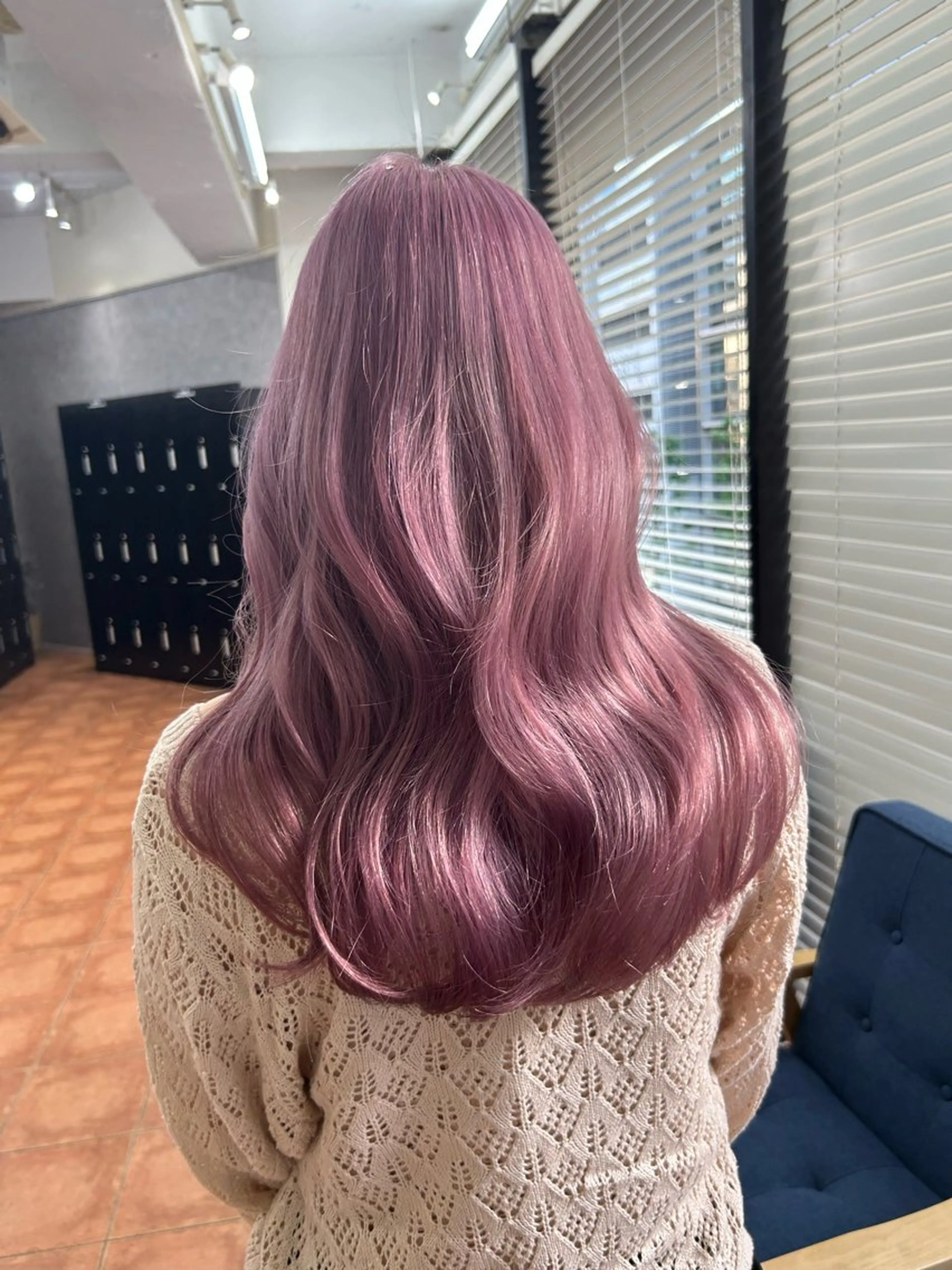 ロング カラー ブリーチ ラベンダーカラー ラベンダーピンク ピンクカラー JEWIL SHIBUYAのヘアスタイル