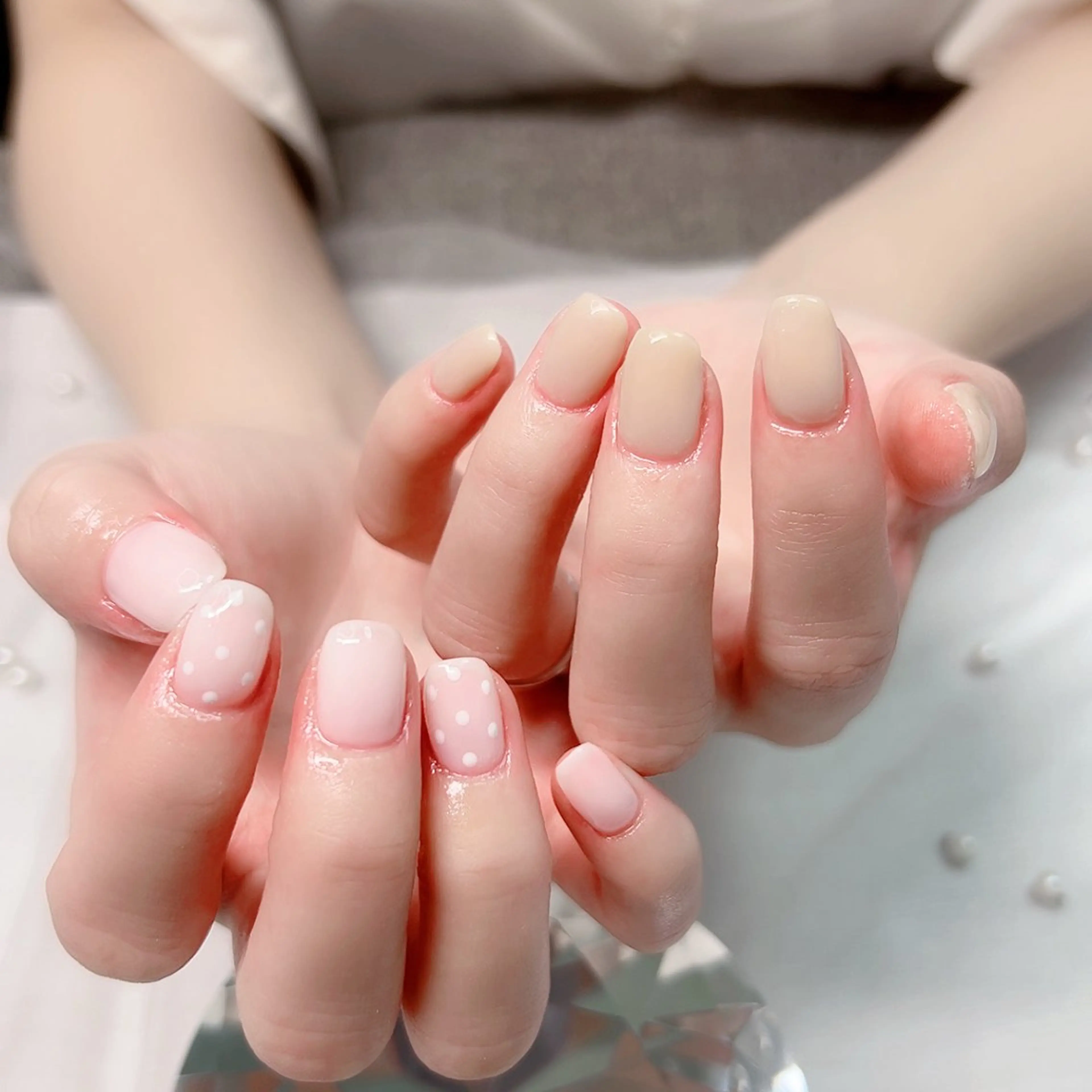 ネイル ドット オフィスネイル シンプルネイル 夏ネイル ハンドネイル Cute Tips nailのネイルデザイン