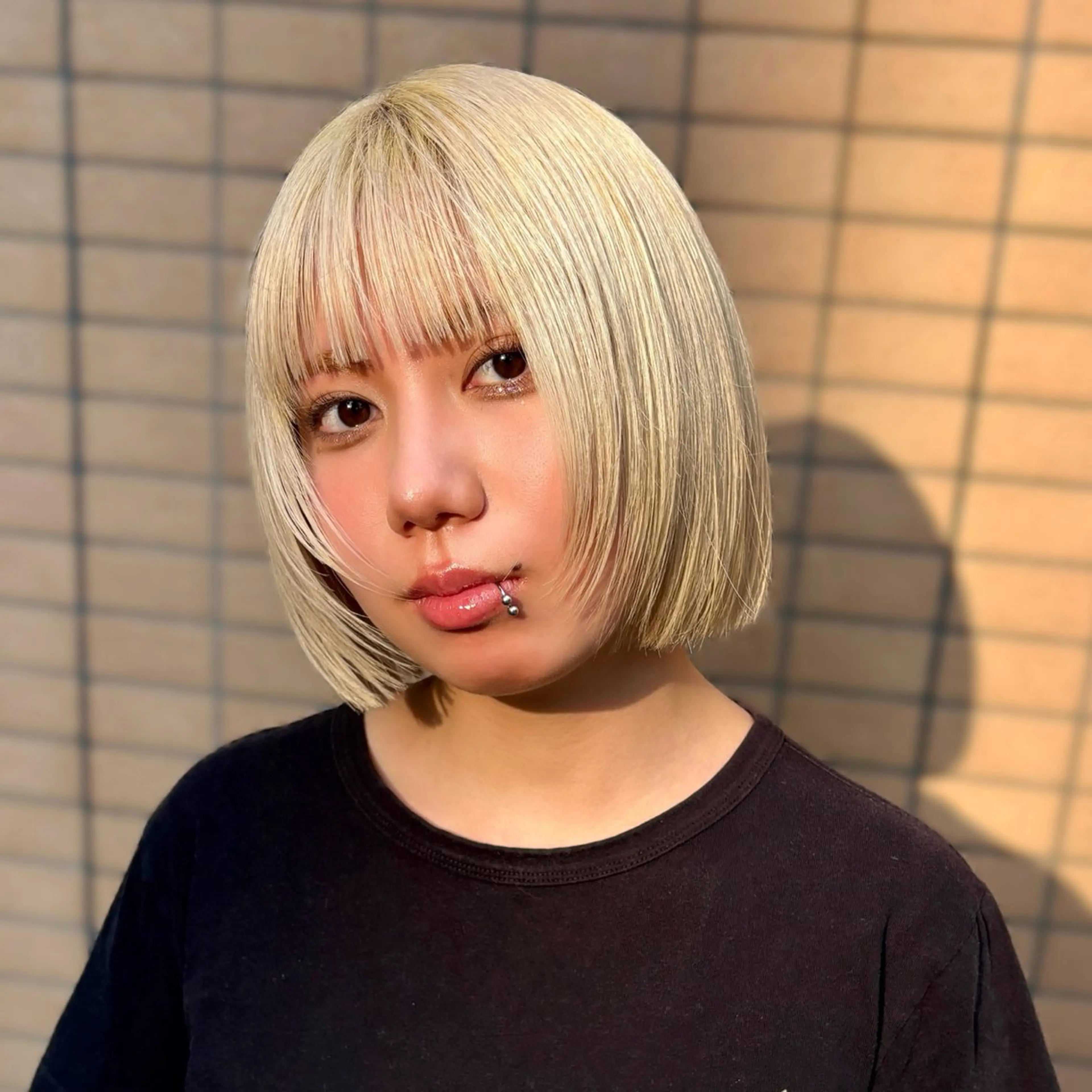 ショート カラー カット ヘアカラー トリートメント ハイトーン/ウルフ/ レイヤー/Asukaのヘアスタイル