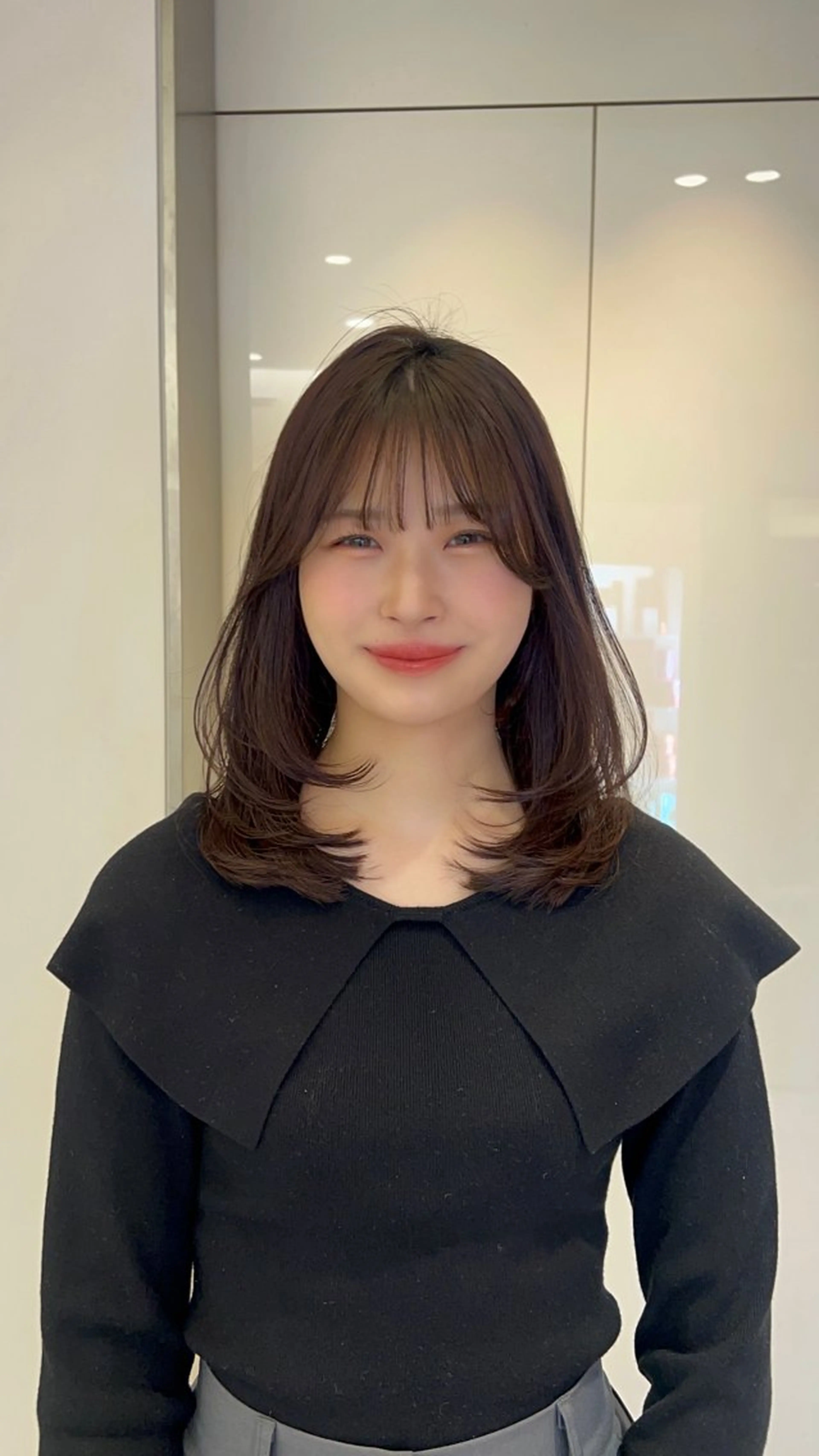 ミディアム カット コテ巻き風パーマ 銀座RINOSEのヘアスタイル