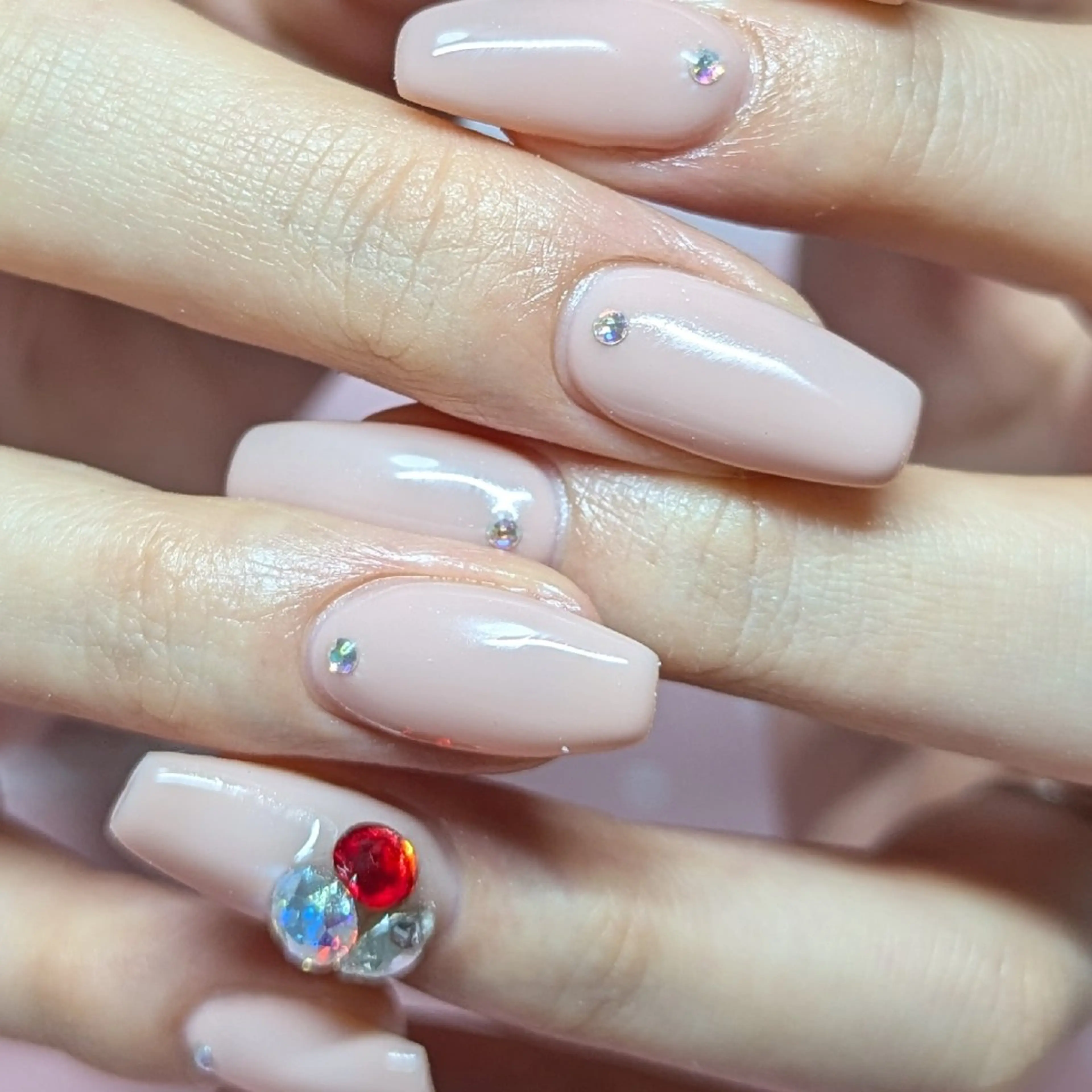 ネイル ストーンネイル ハンドネイル SalonRhyme サロンライムのネイルデザイン