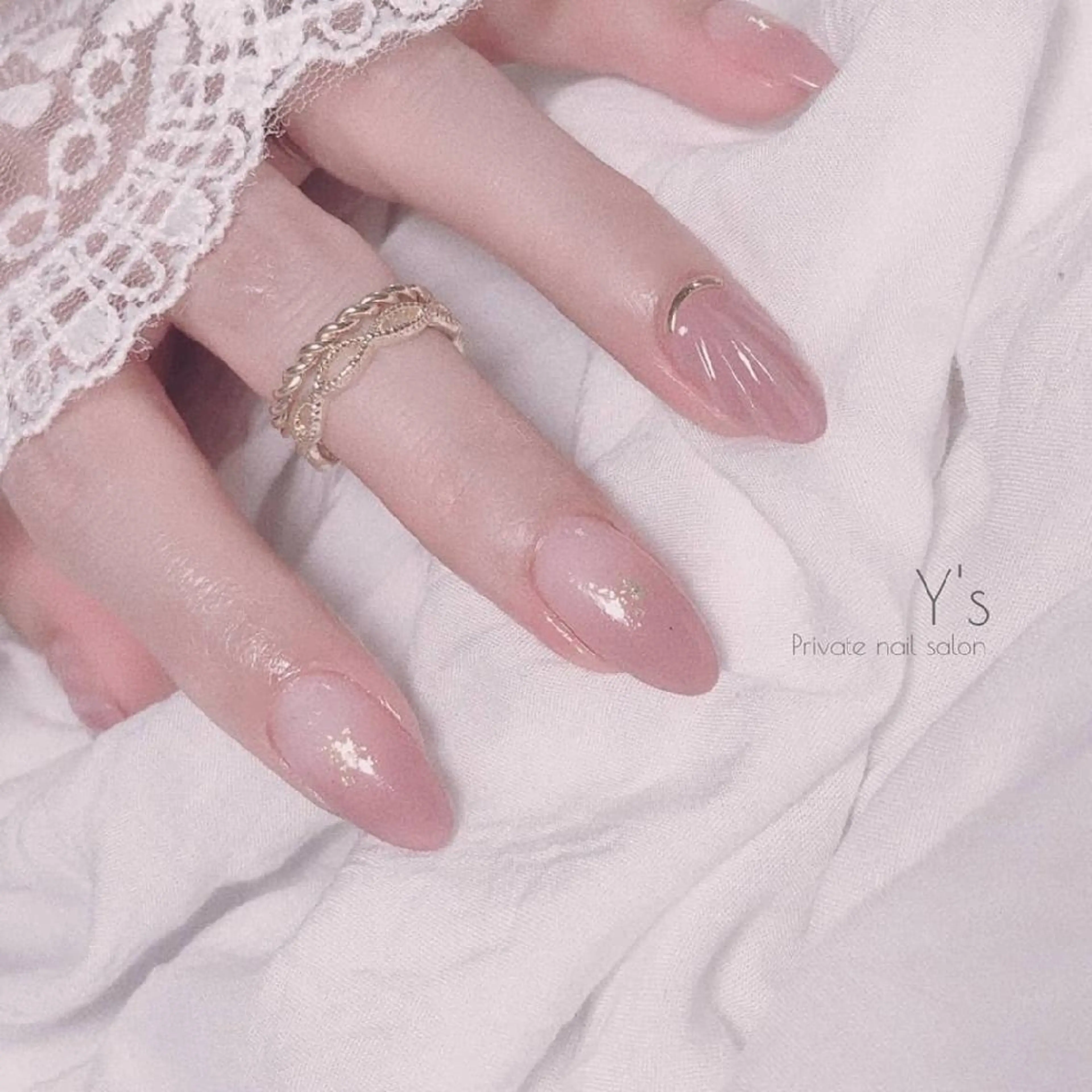 ネイル YUMI NAGAI  のネイルデザイン