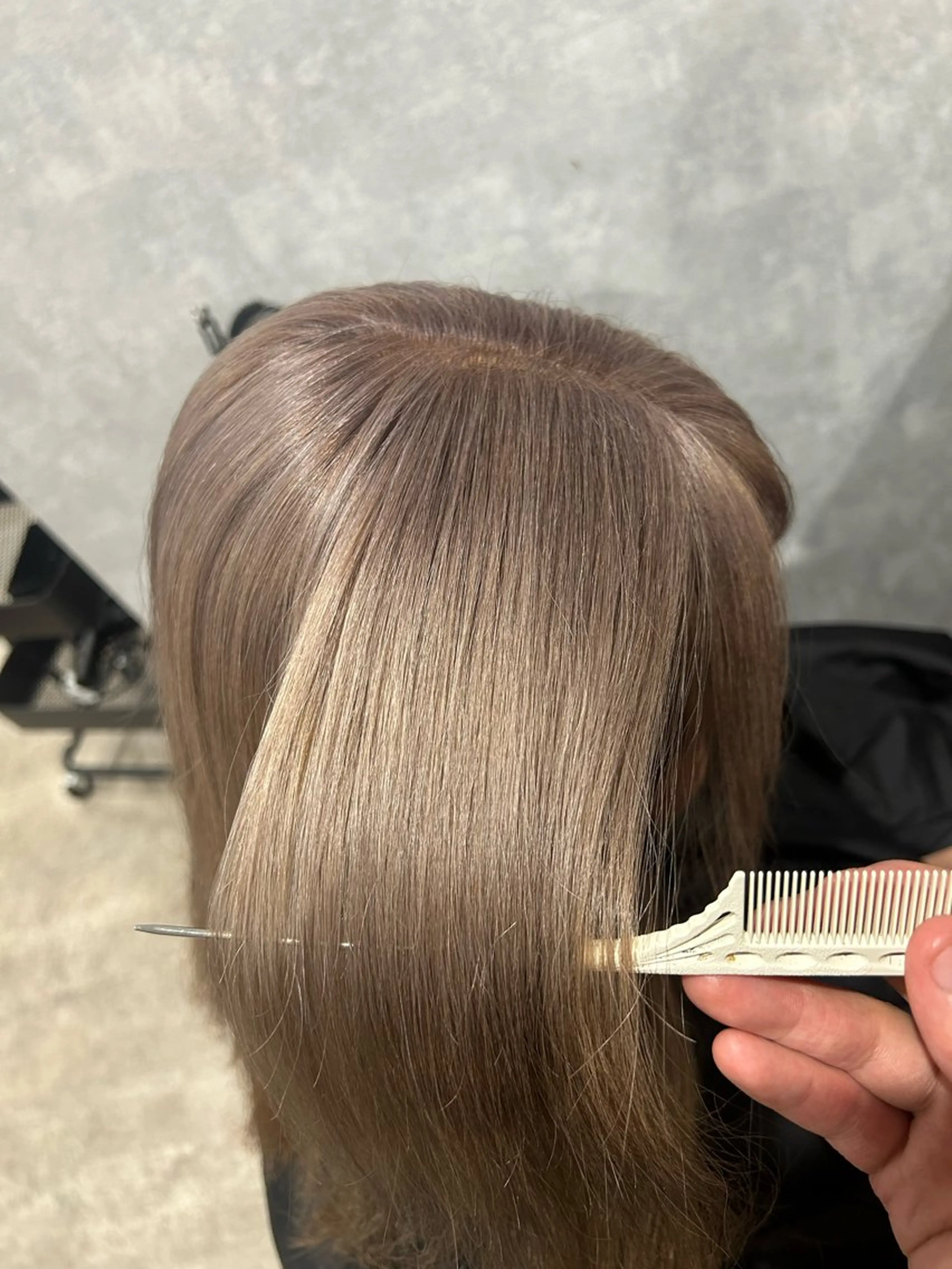 セミロング 最新ケアカラー 髪質改善YUTOのヘアスタイル