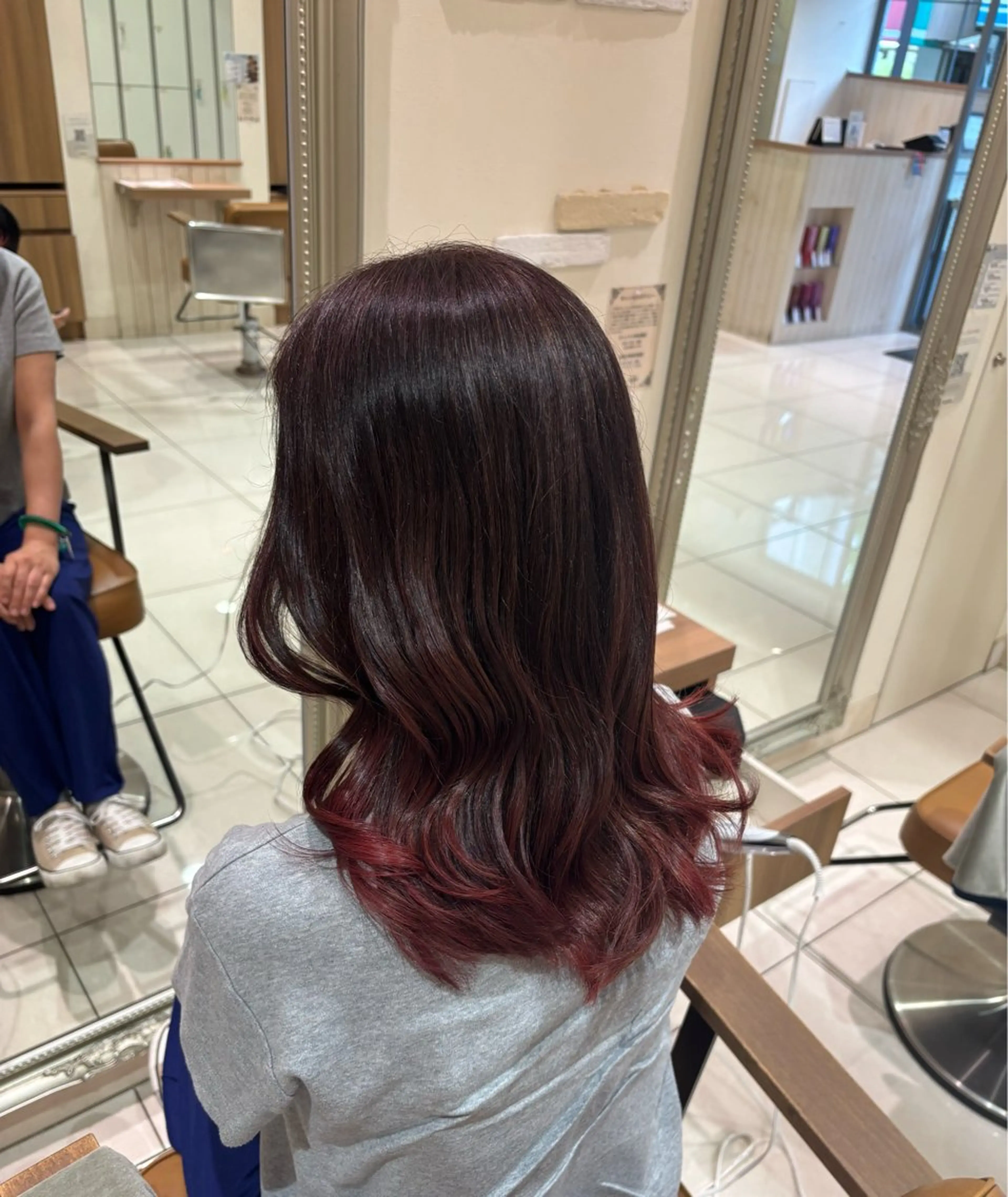 セミロング カラー SACHIKA 🍓のヘアスタイル