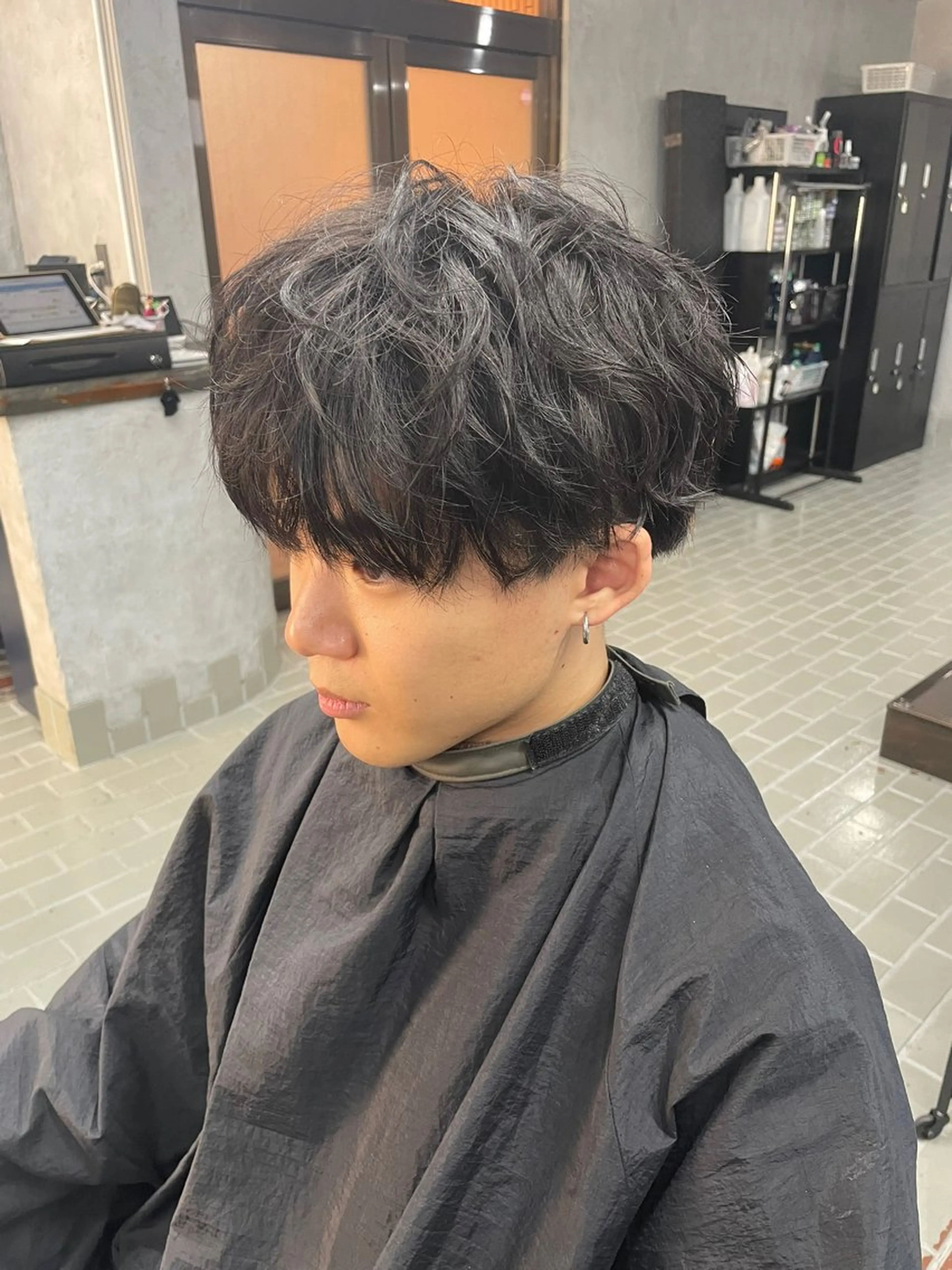 メンズ メンズパーマ カット パーマ 艶髪/透明感カラー 山﨑俊輔のヘアスタイル