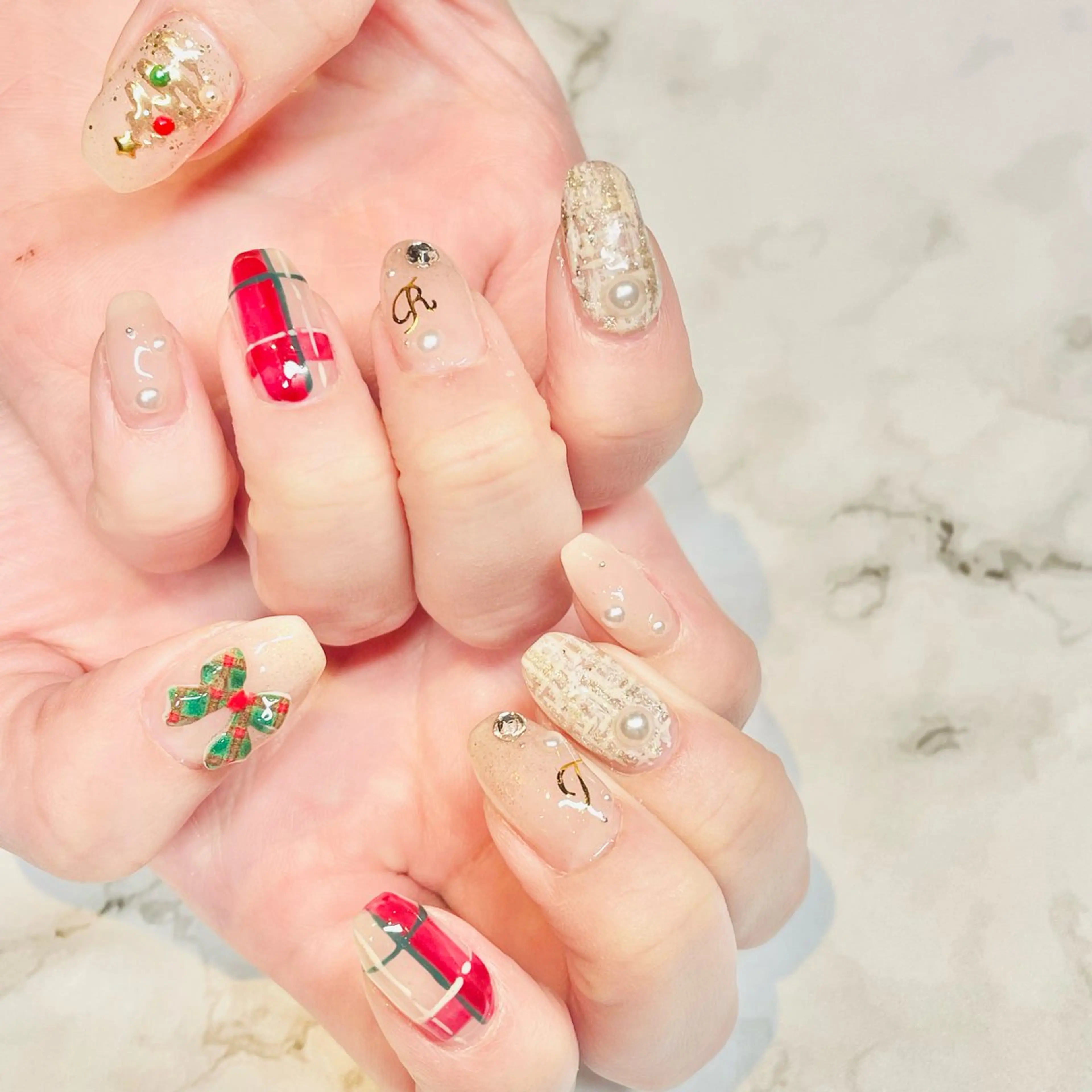 ネイル bea  merci所属・beamerci🌼 SHIORIのネイルデザイン