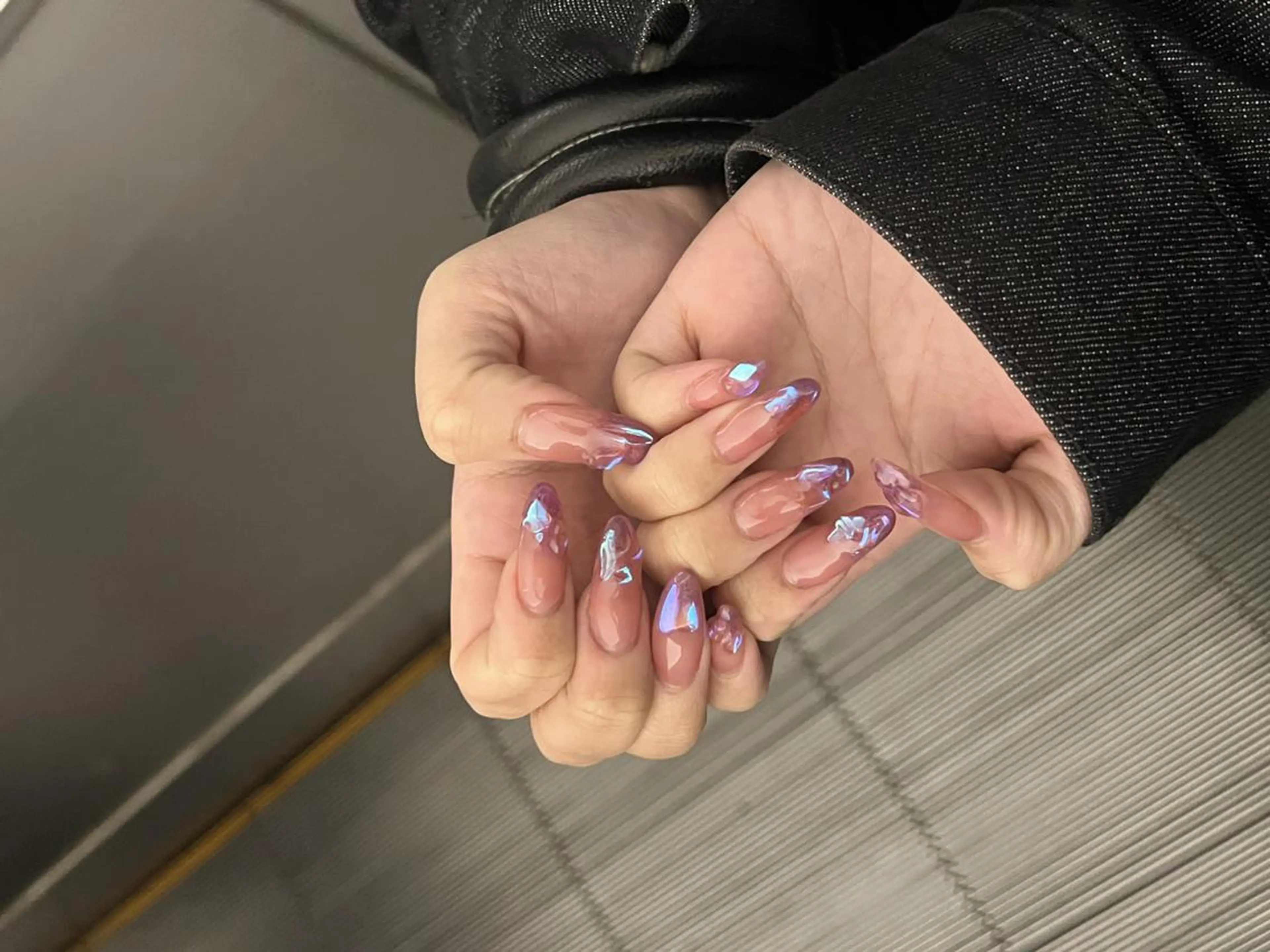 ネイル アートネイル オーロラネイル キラキラネイル マグネットネイル ストーンネイル ハンドネイル E nail ネイリストのネイルデザイン