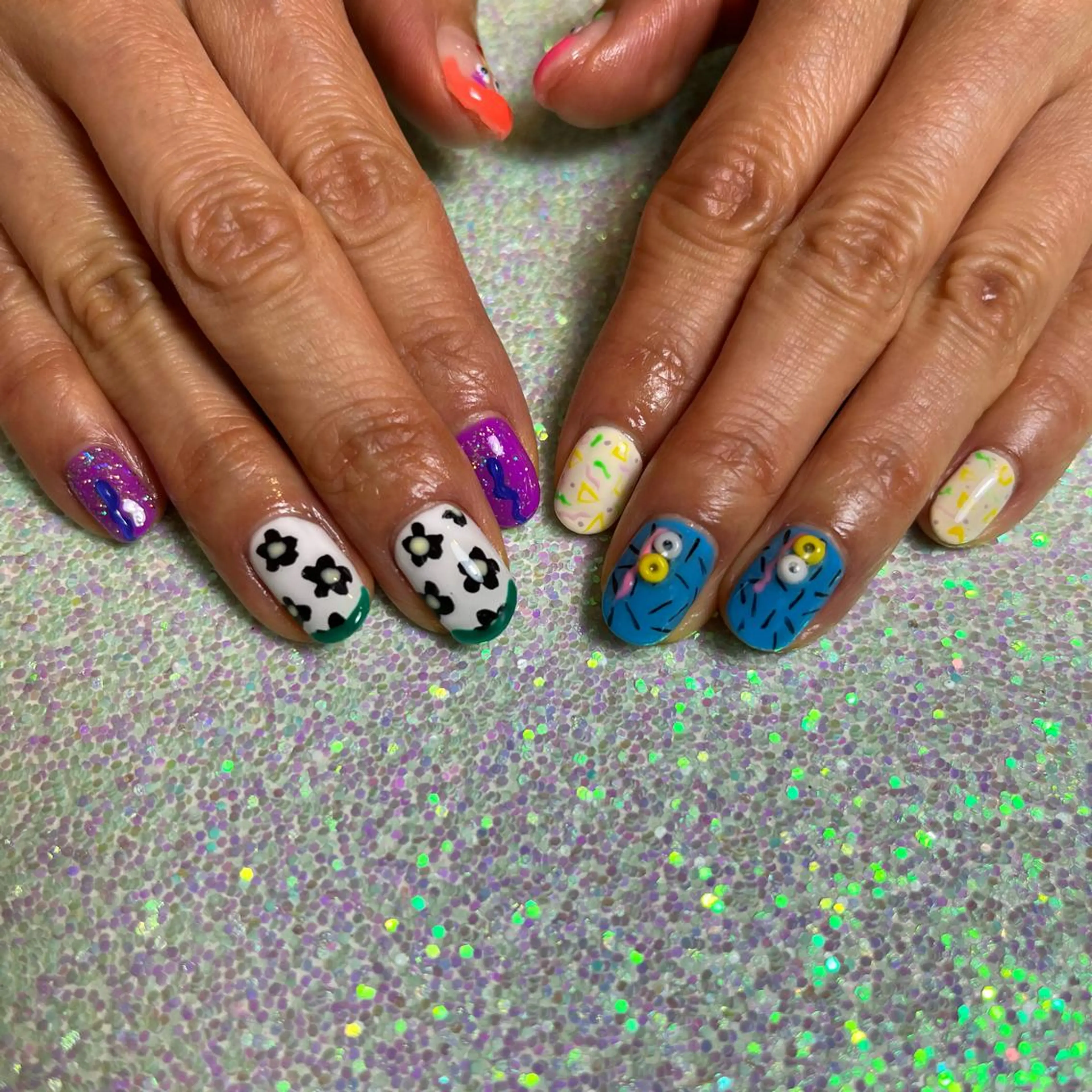 ネイル ハンドネイル ハンドケア ナツインフィニティ ネイルズ（なつ）のネイルデザイン