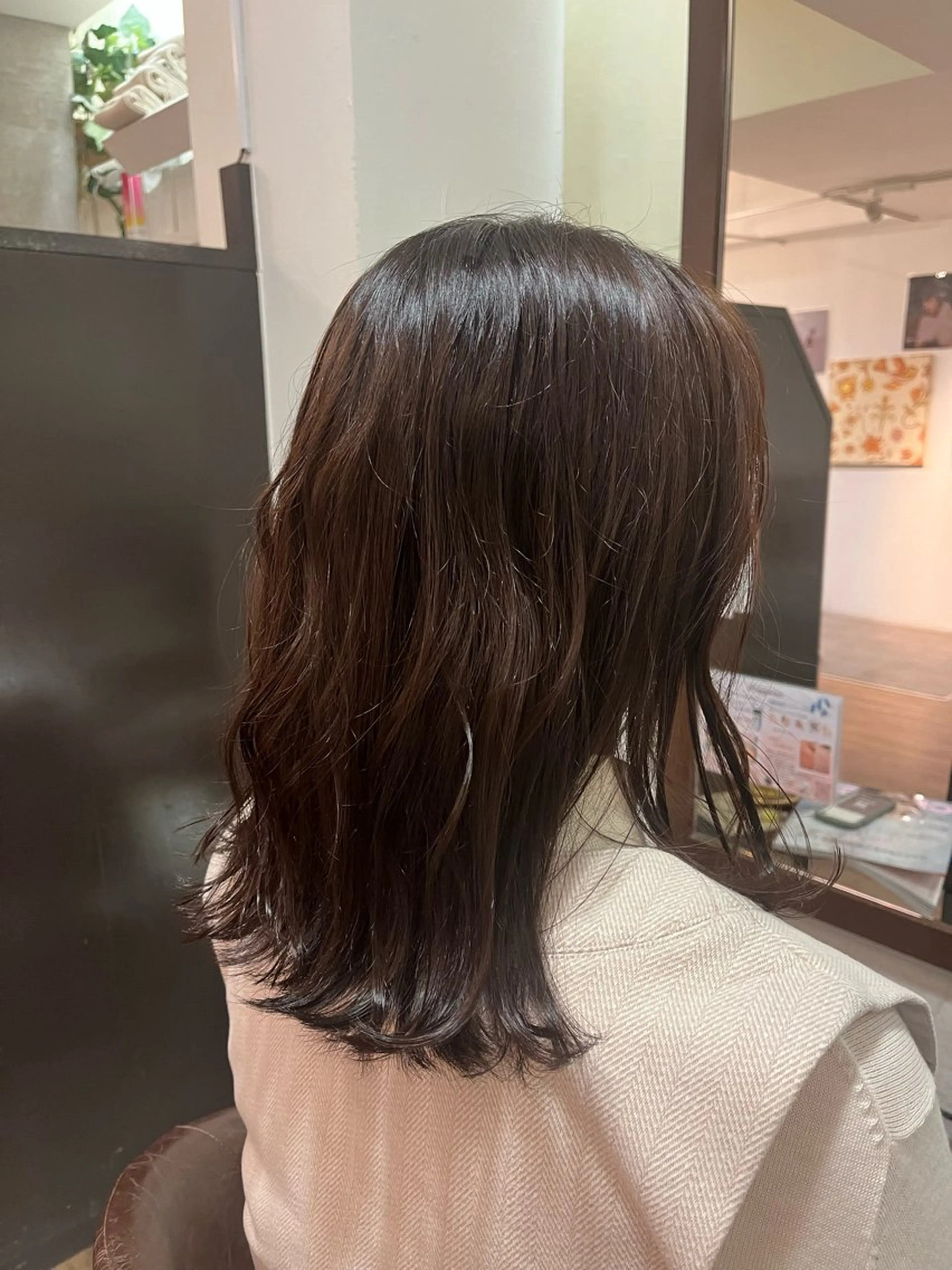 セミロング カラー ブラウンカラー カット ヘアカラー いまい ちひろのヘアスタイル