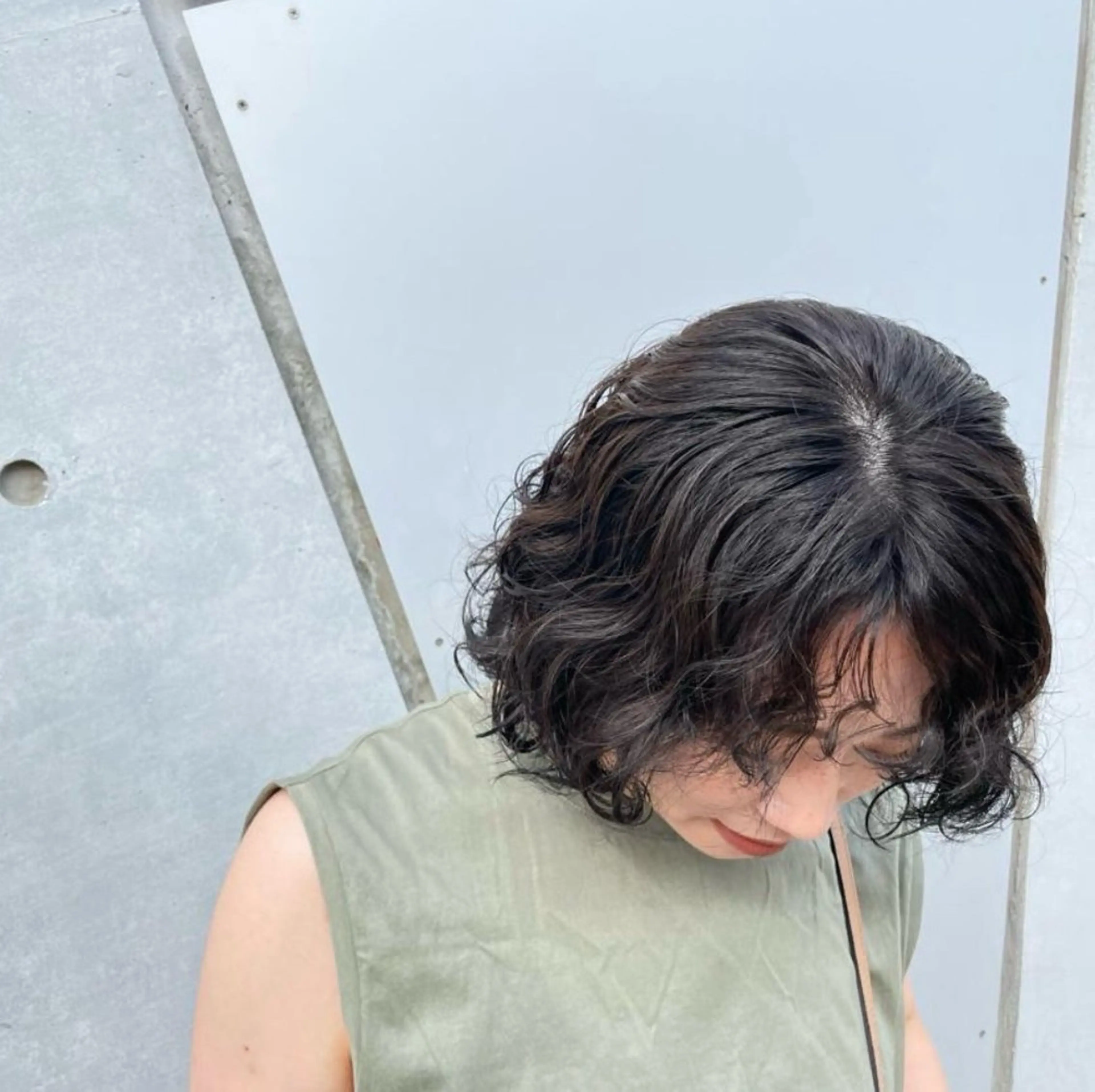 ミディアム パーマ 大人ショート・ボブ✨ 小顔カット/新井優馬のヘアスタイル