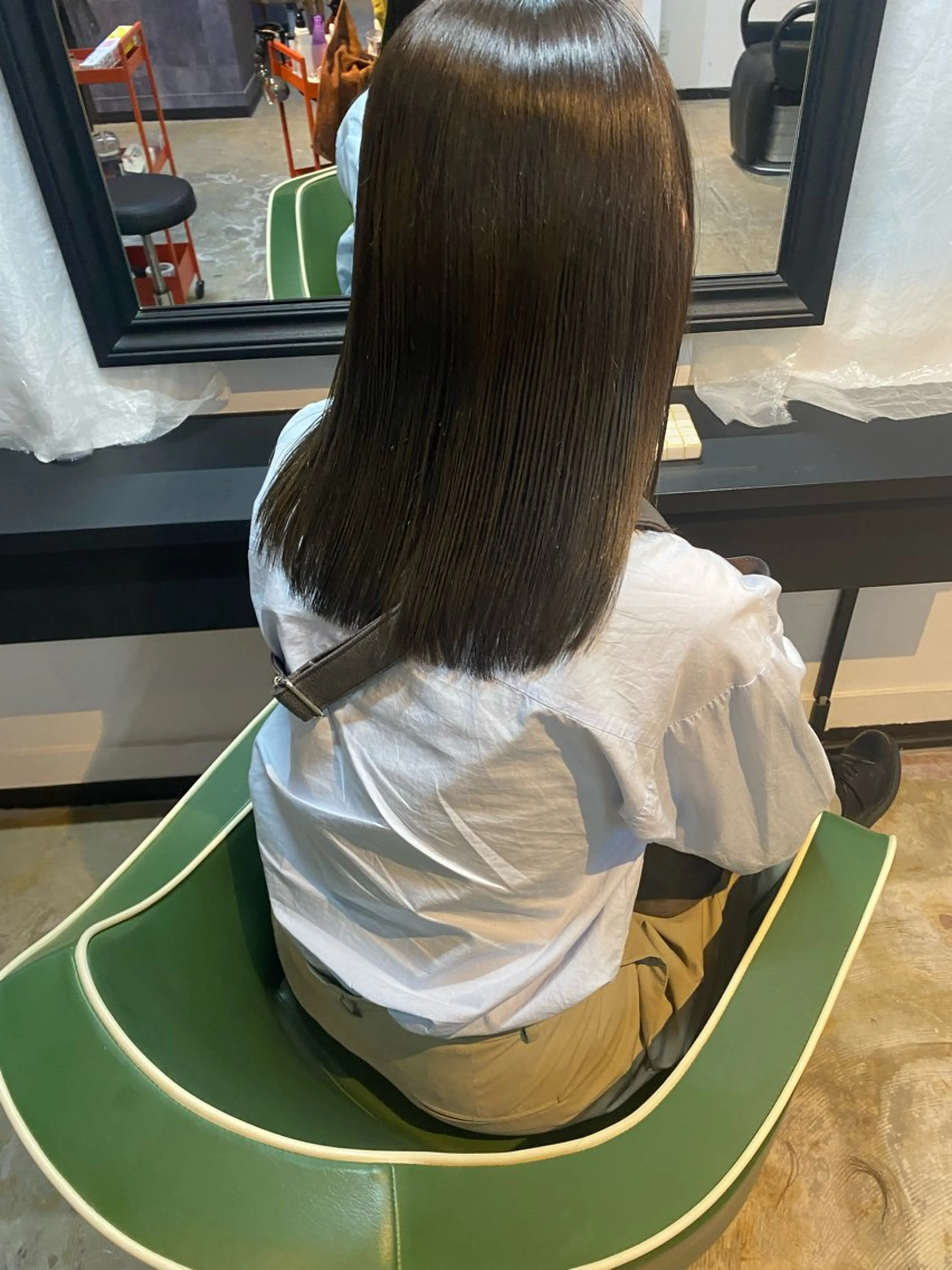 髪質改善ストレート+カット+ケアカラー+トリートメントの写真