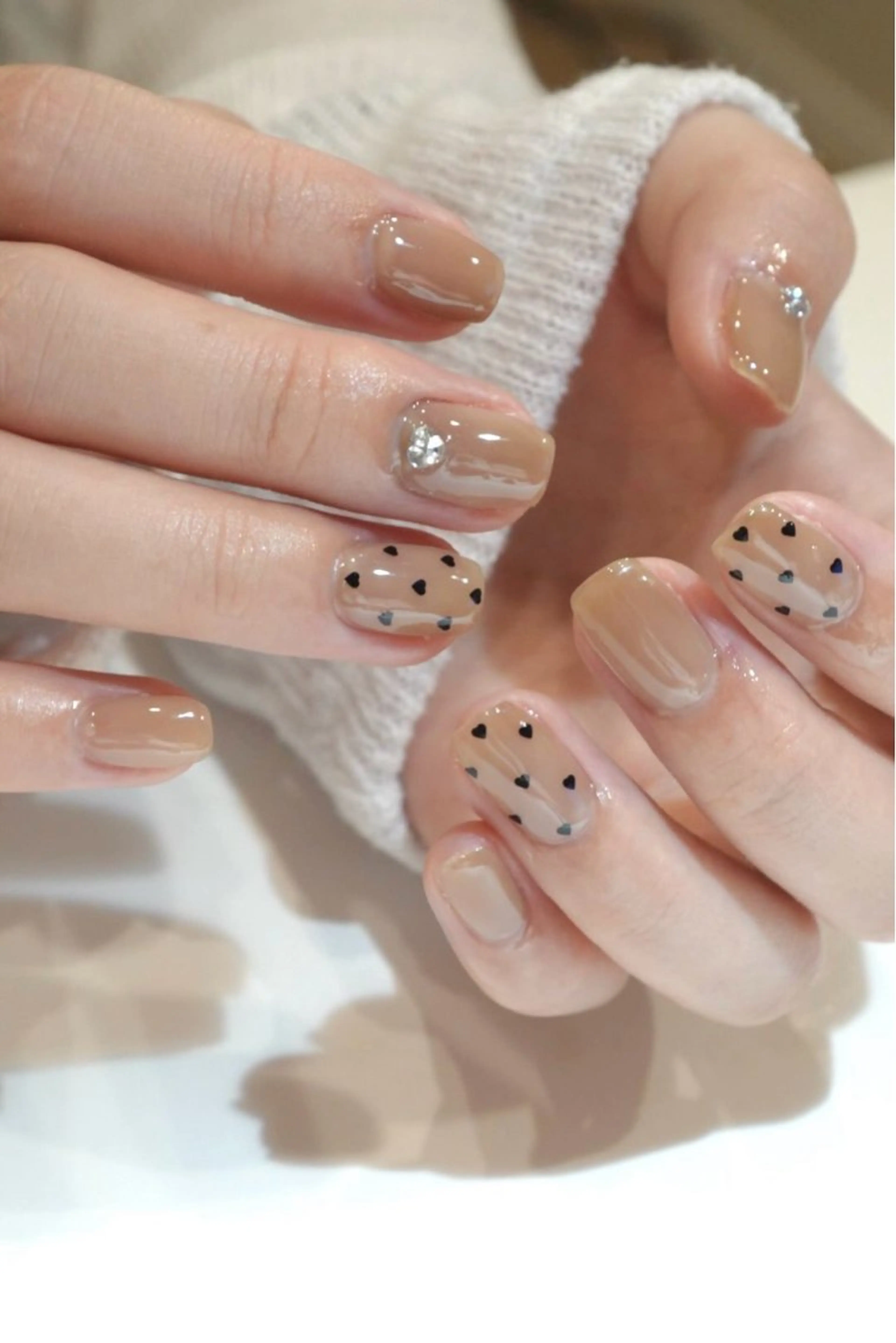 ネイル アートネイル ブラウン 長さ出し ジェルネイル ハート ハンドネイル KIM キムのネイルデザイン