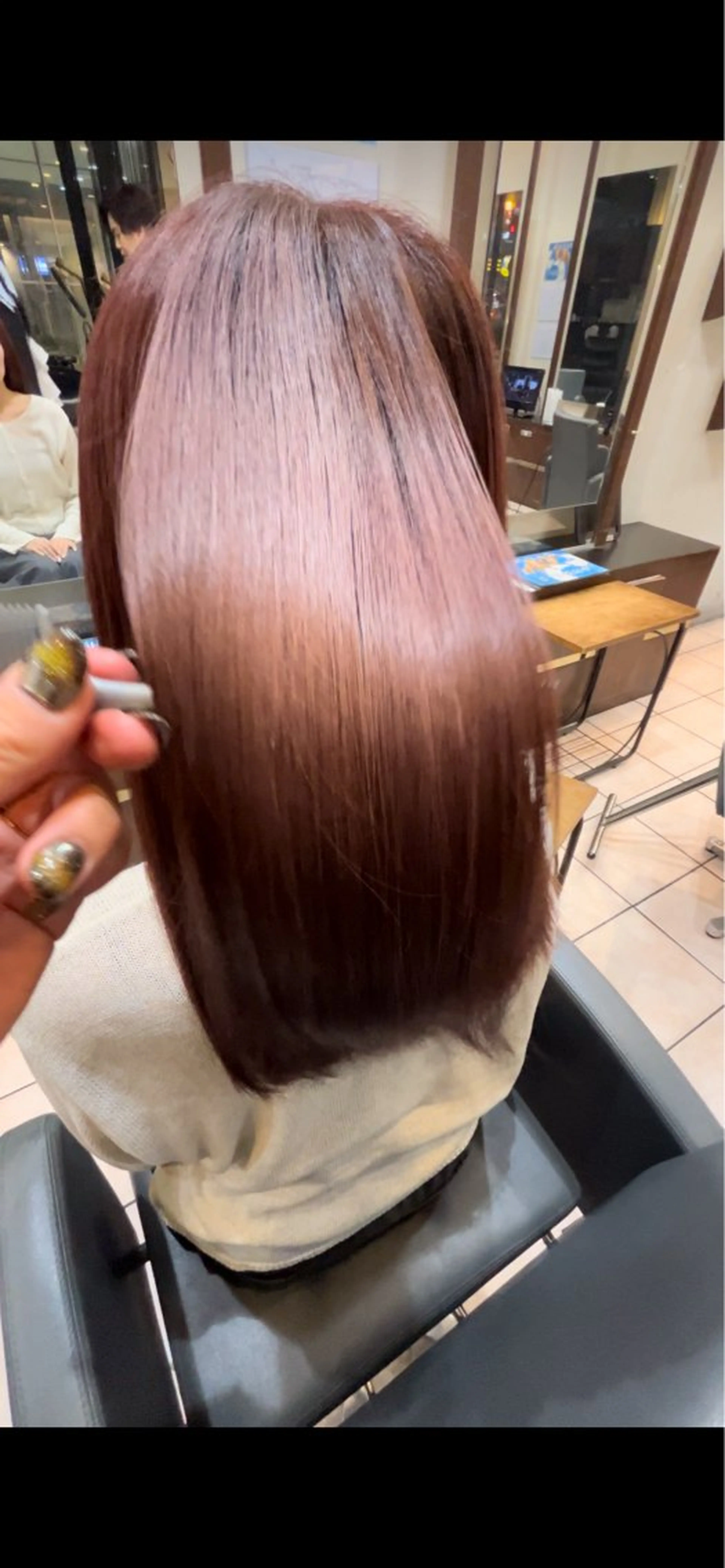 セミロング カット ヘアカラー MODEK's阿倍野 HONOKAのヘアスタイル