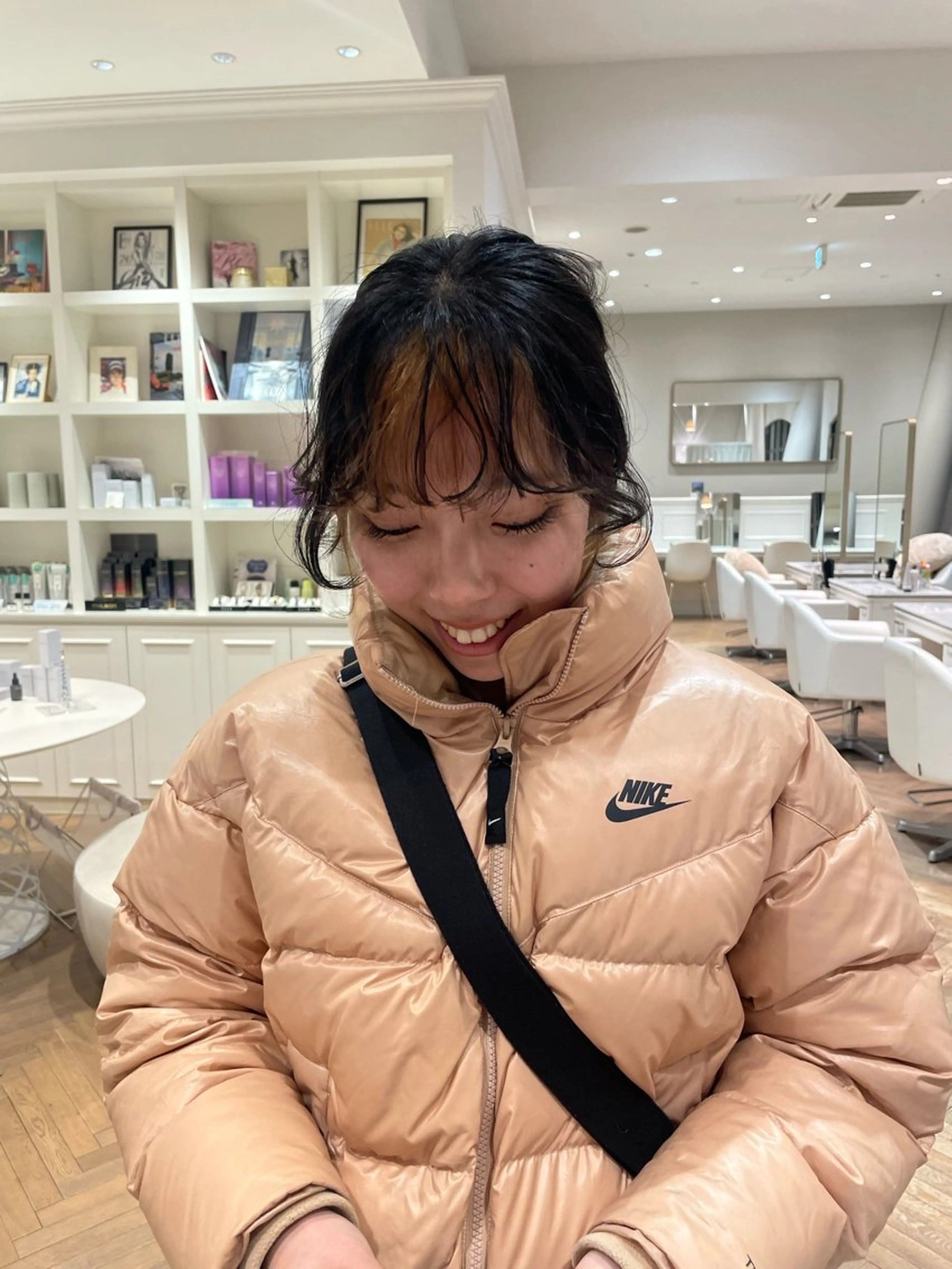 カラー ELLE salon サエのヘアスタイル