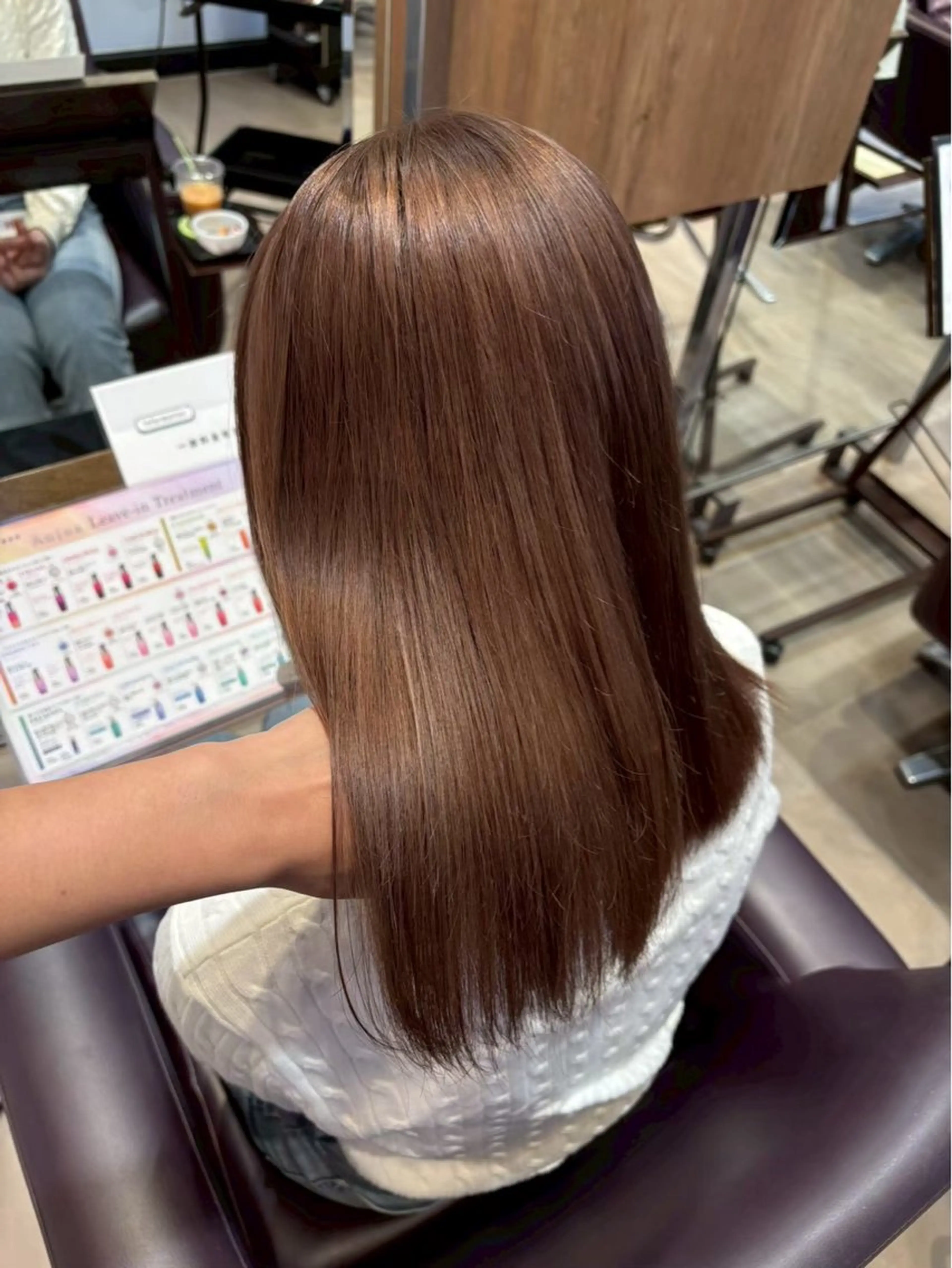 ロング わだ まゆのヘアスタイル