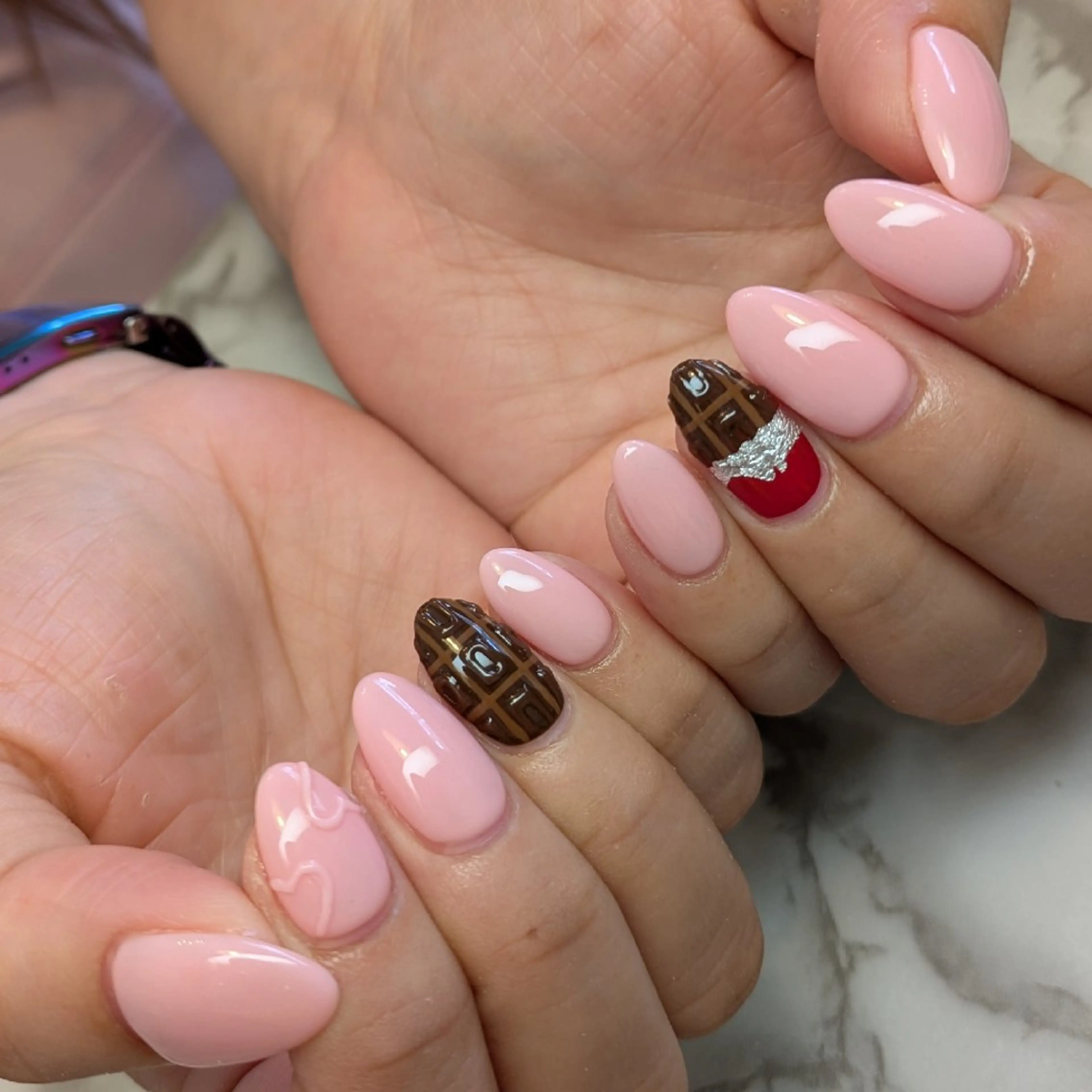 ネイル ジェヌインネイル 河内のネイルデザイン