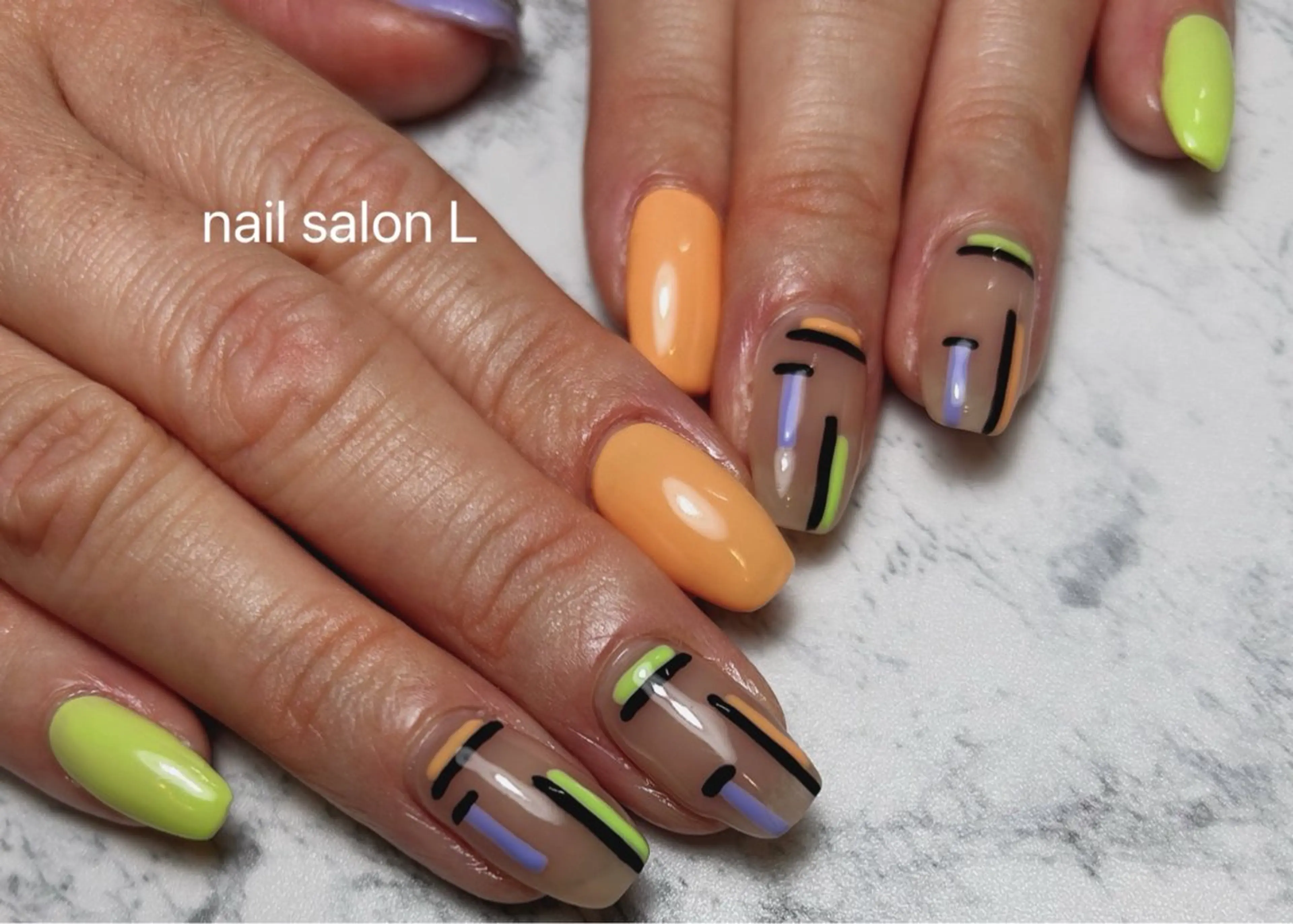 ネイル 持ち込み ハンドネイル 吉川市 ネイルサロンLのネイルデザイン