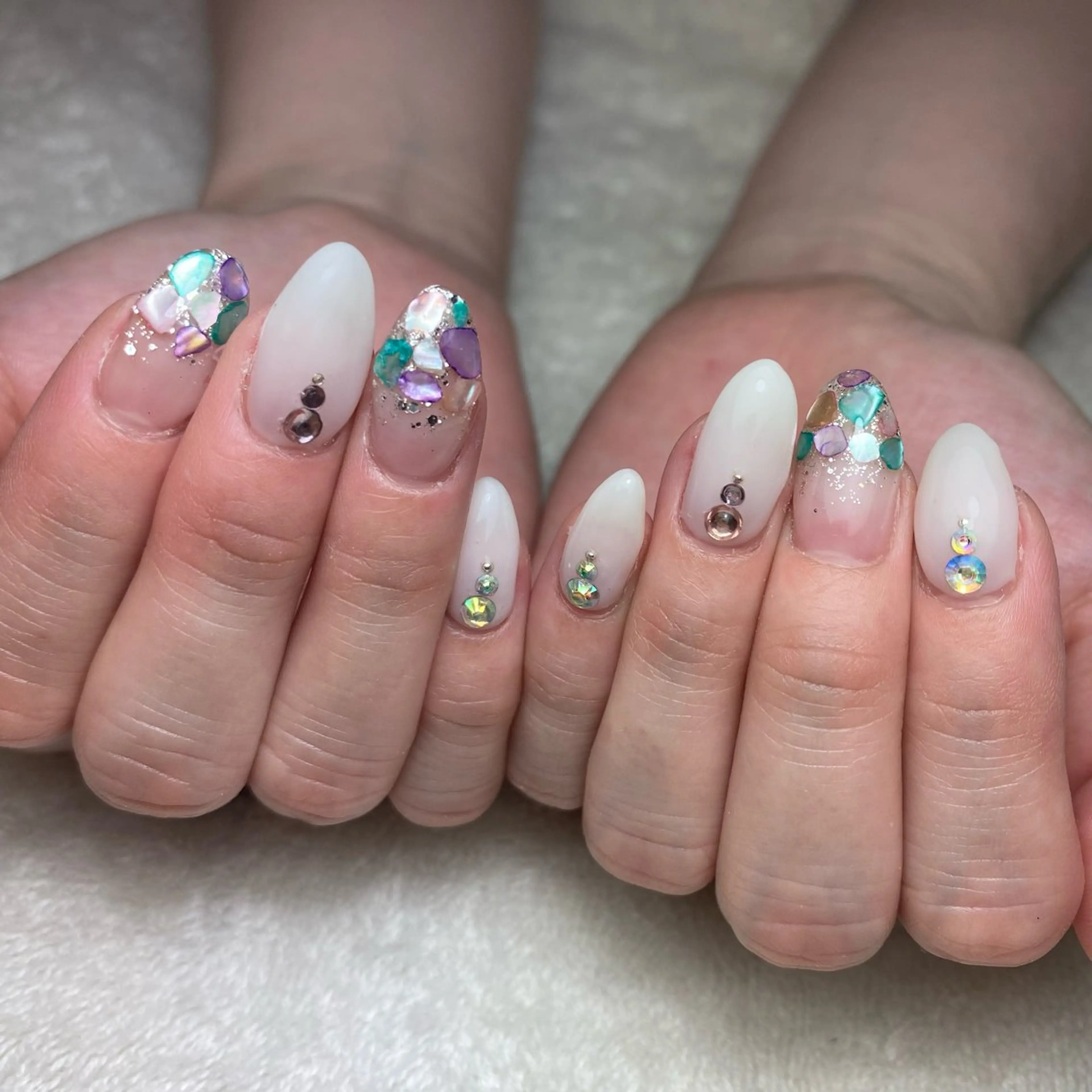 ネイル 夏ネイル ハンドネイル COCO+所属・COCO +のエステ・リラクイメージ