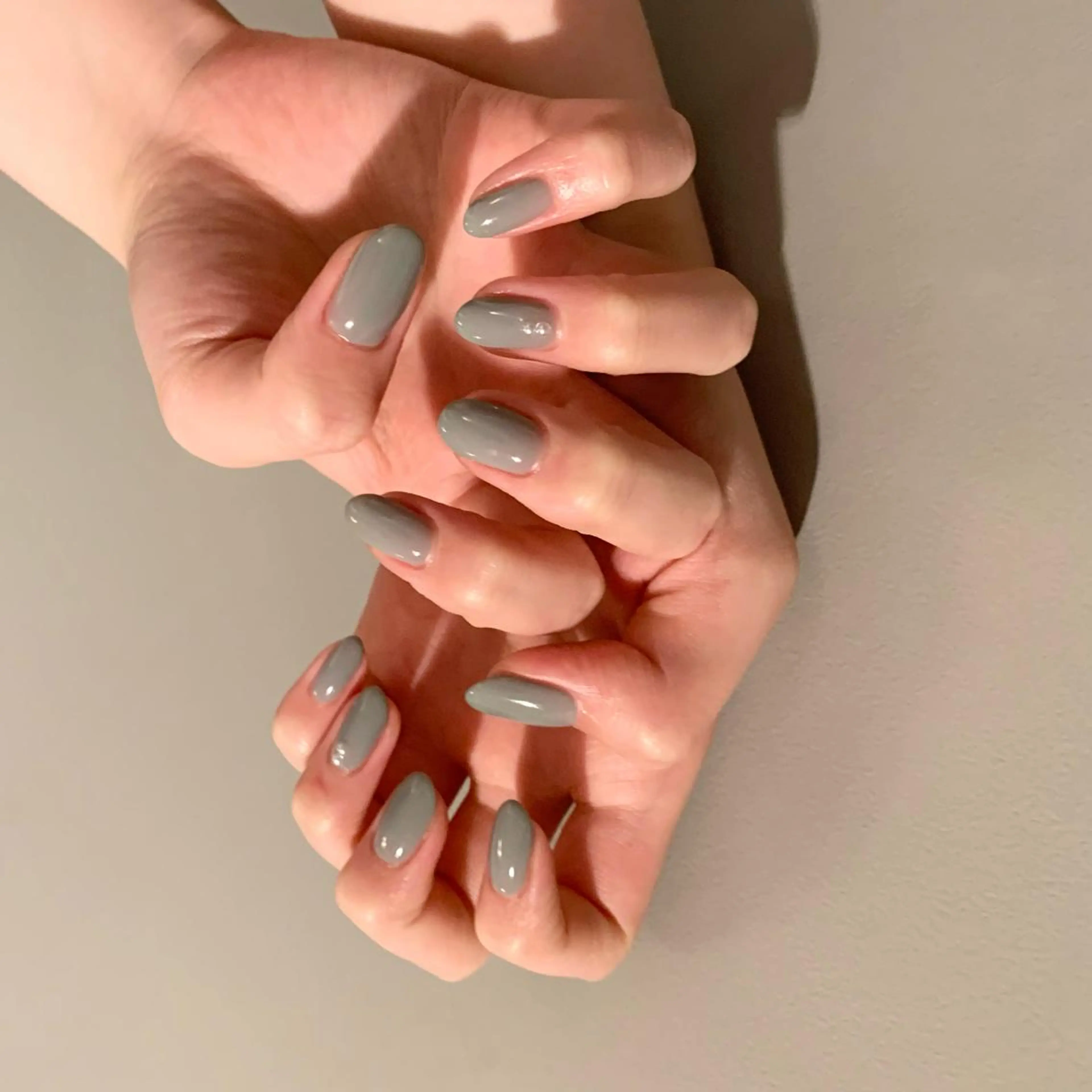 ネイル ストーンネイル ハンドネイル ウシク ミユキのネイルデザイン