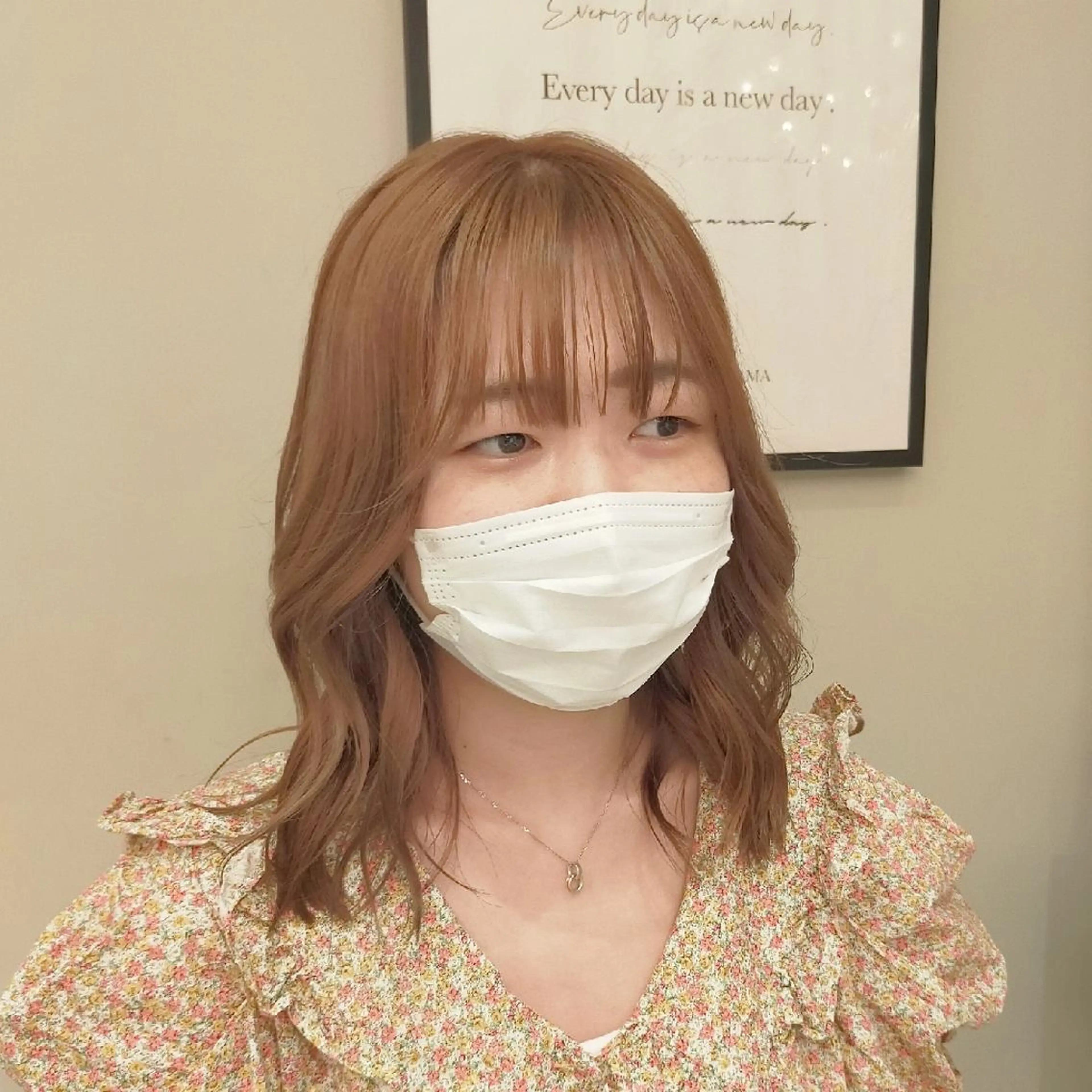 ミディアム カラー ベージュカラー ブリーチ ミルクティーベージュ AUBE HAIR shinjuku所属・🌺夏の褒められヘア 🌺 NAO のヘアスタイル