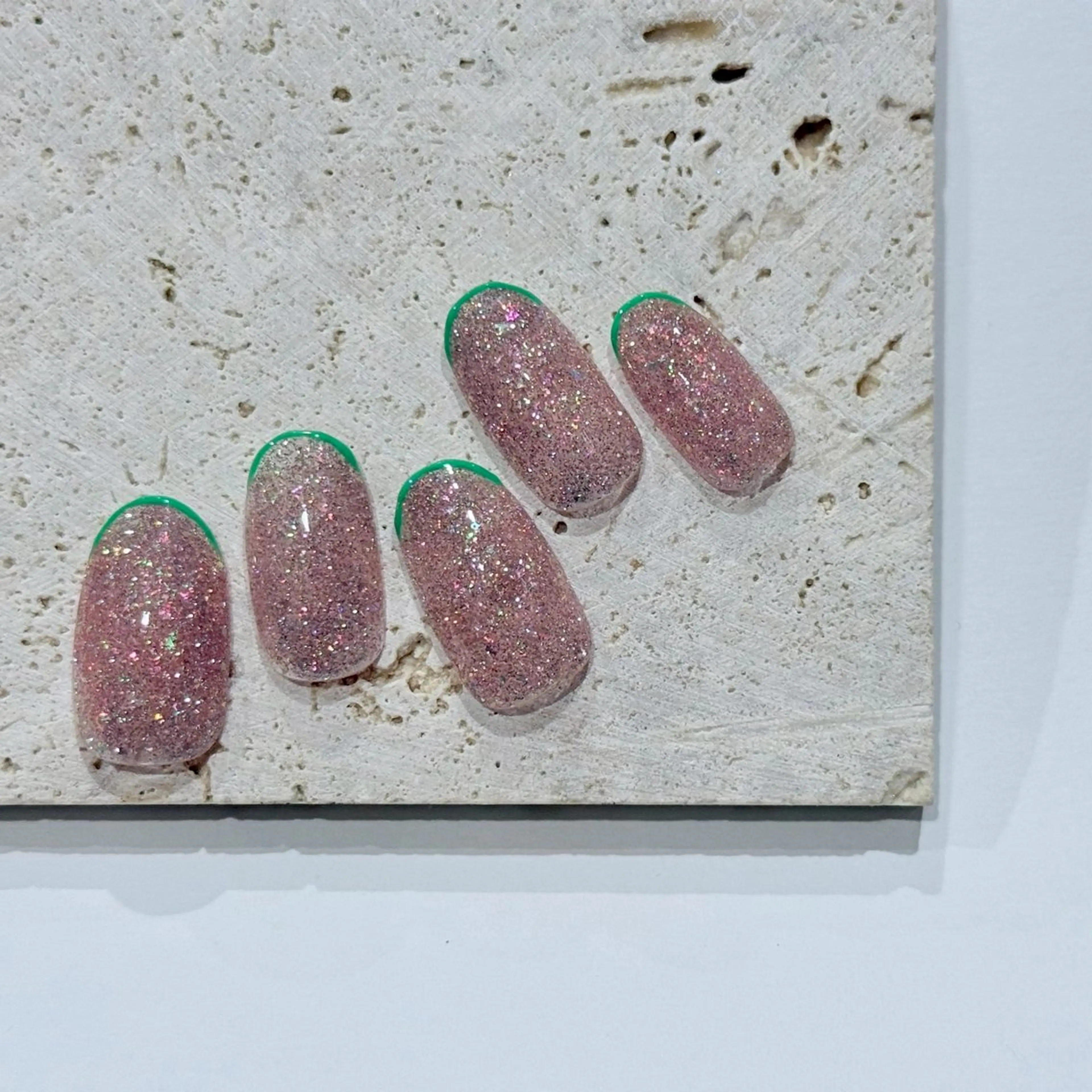 ネイル アートネイル MAXKELLY MAIKAのネイルデザイン