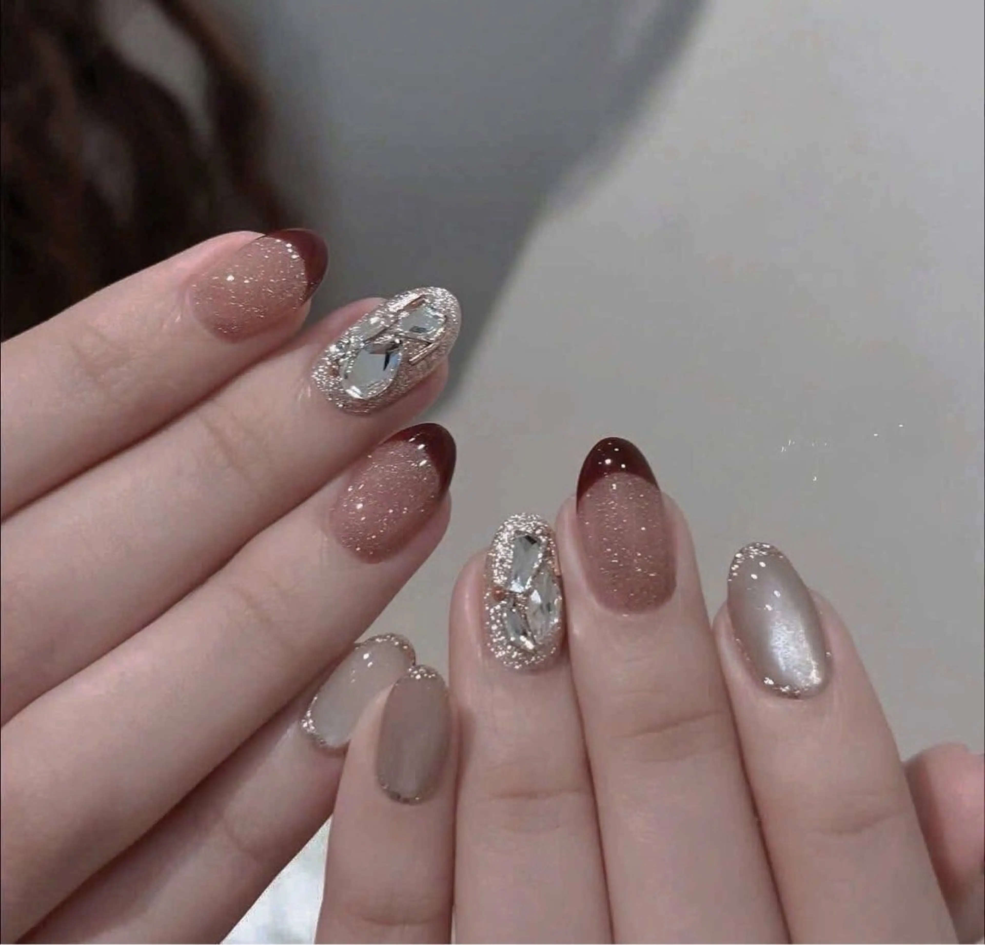 ミディアム HOANG NAILのネイルデザイン