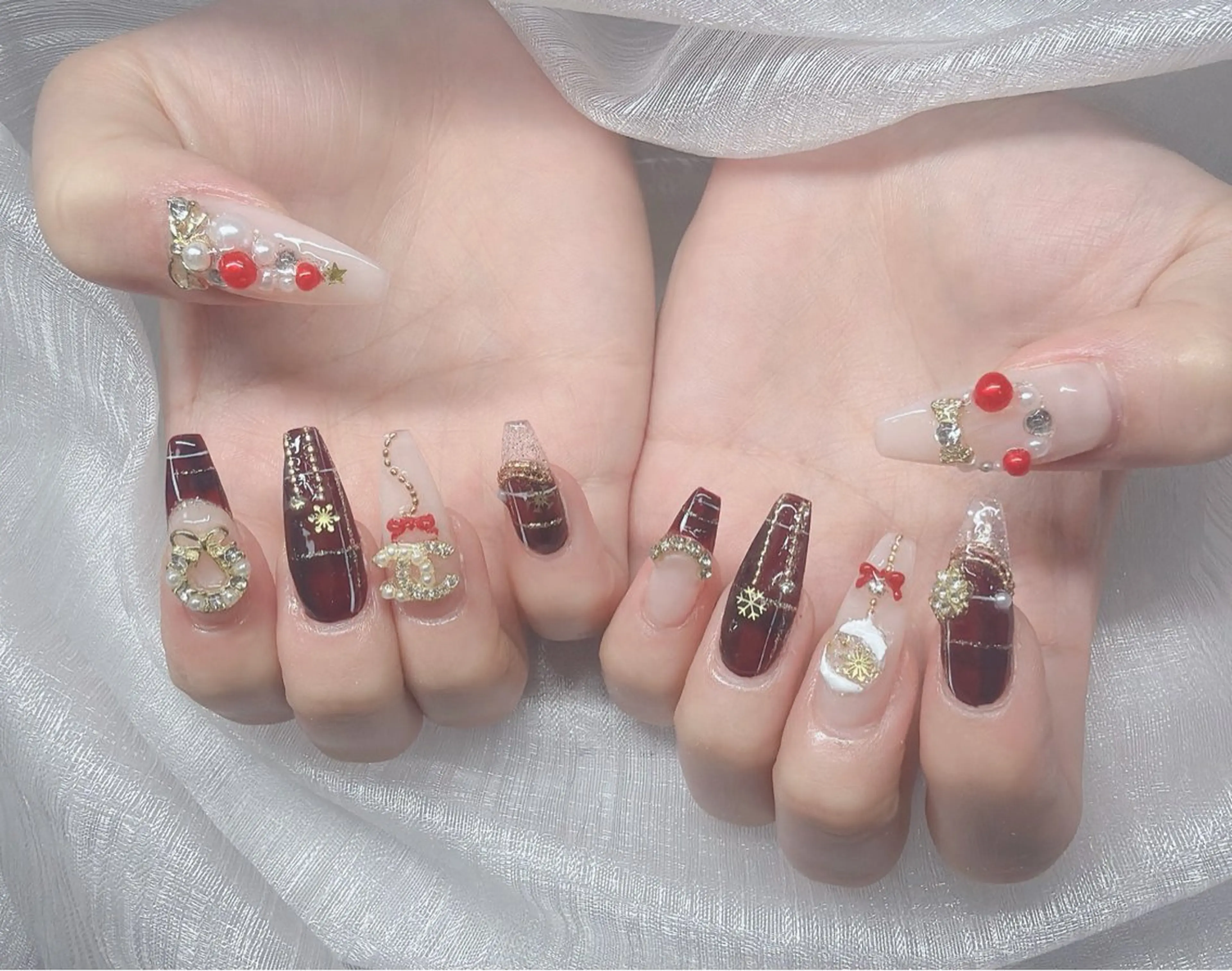 ネイル ハンドネイル Lee Nailsのネイルデザイン