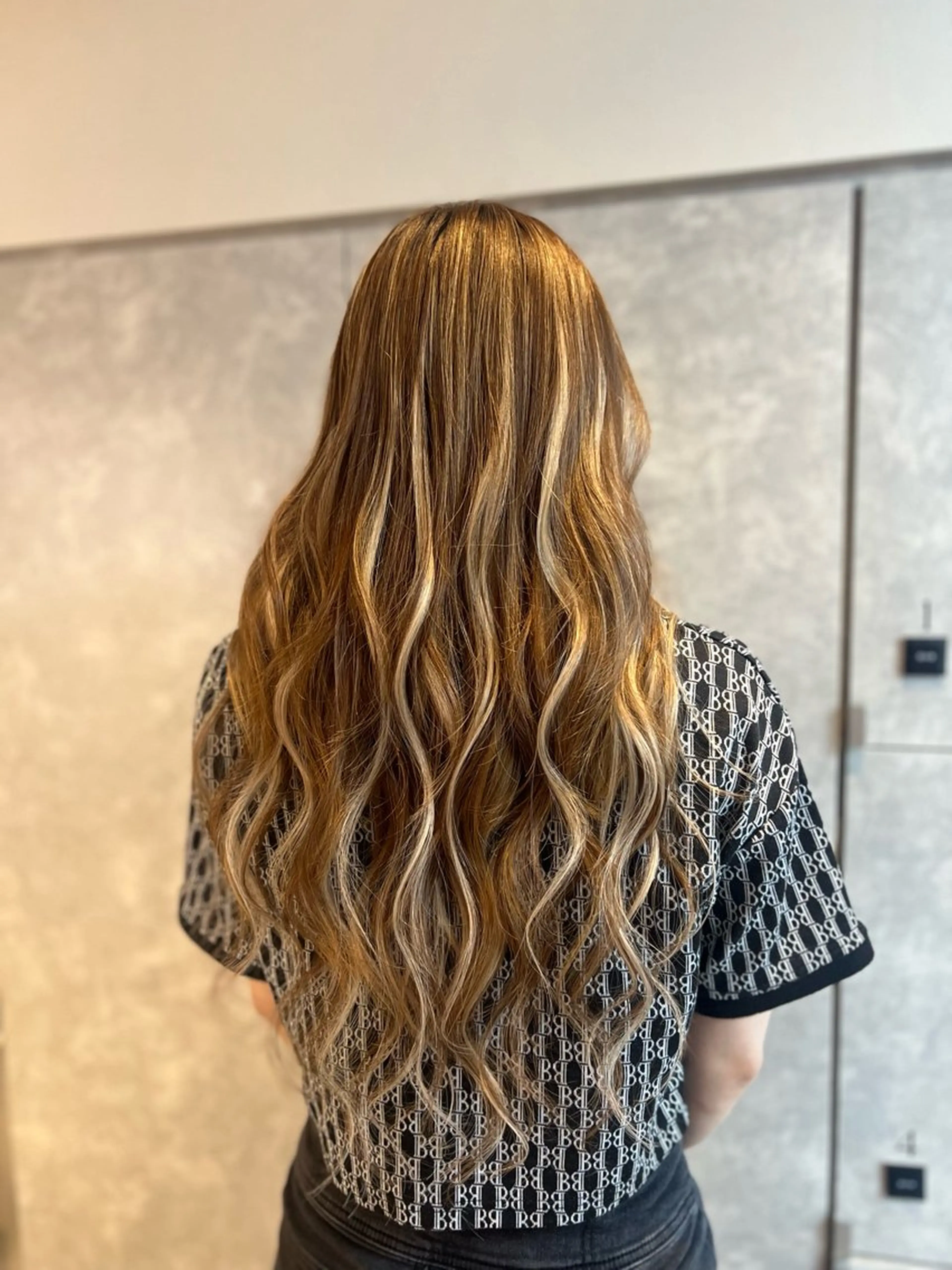 ロング ガルボヘアー心斎橋店所属・心斎橋/髪型整形美容 師/カット/カラーのヘアスタイル