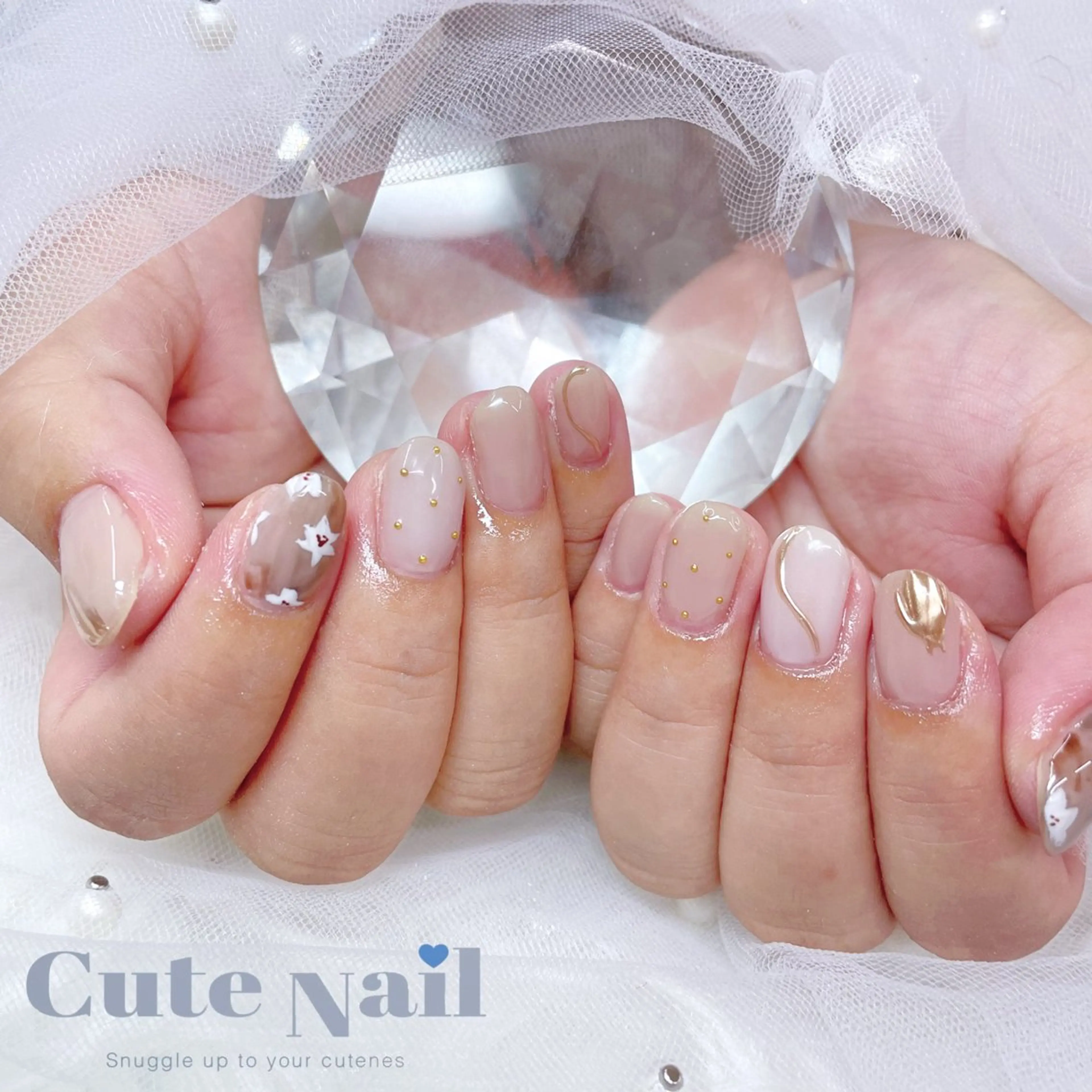 ネイル GO TODAY SHAiRE SALON原宿 Liber所属・️🫧もこ 艶感ネイル🫧のネイルデザイン