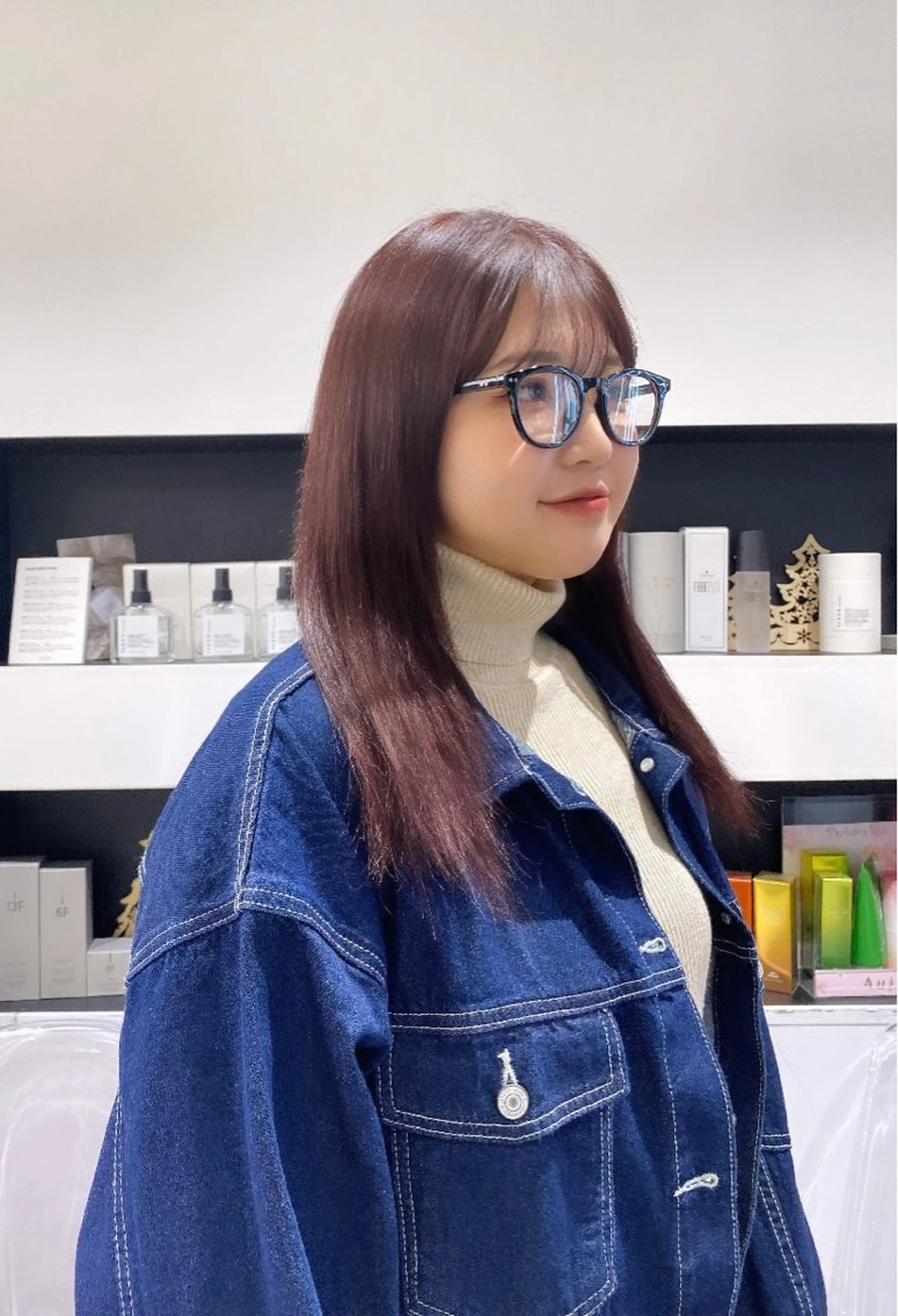 ロング カラー ブリーチ ケアブリーチ 透明感カラー ハイトーンカラー 韓国風カラー emu所属・けいこ🍊ニュアンス ネイル/個性派ネイルのネイルデザイン