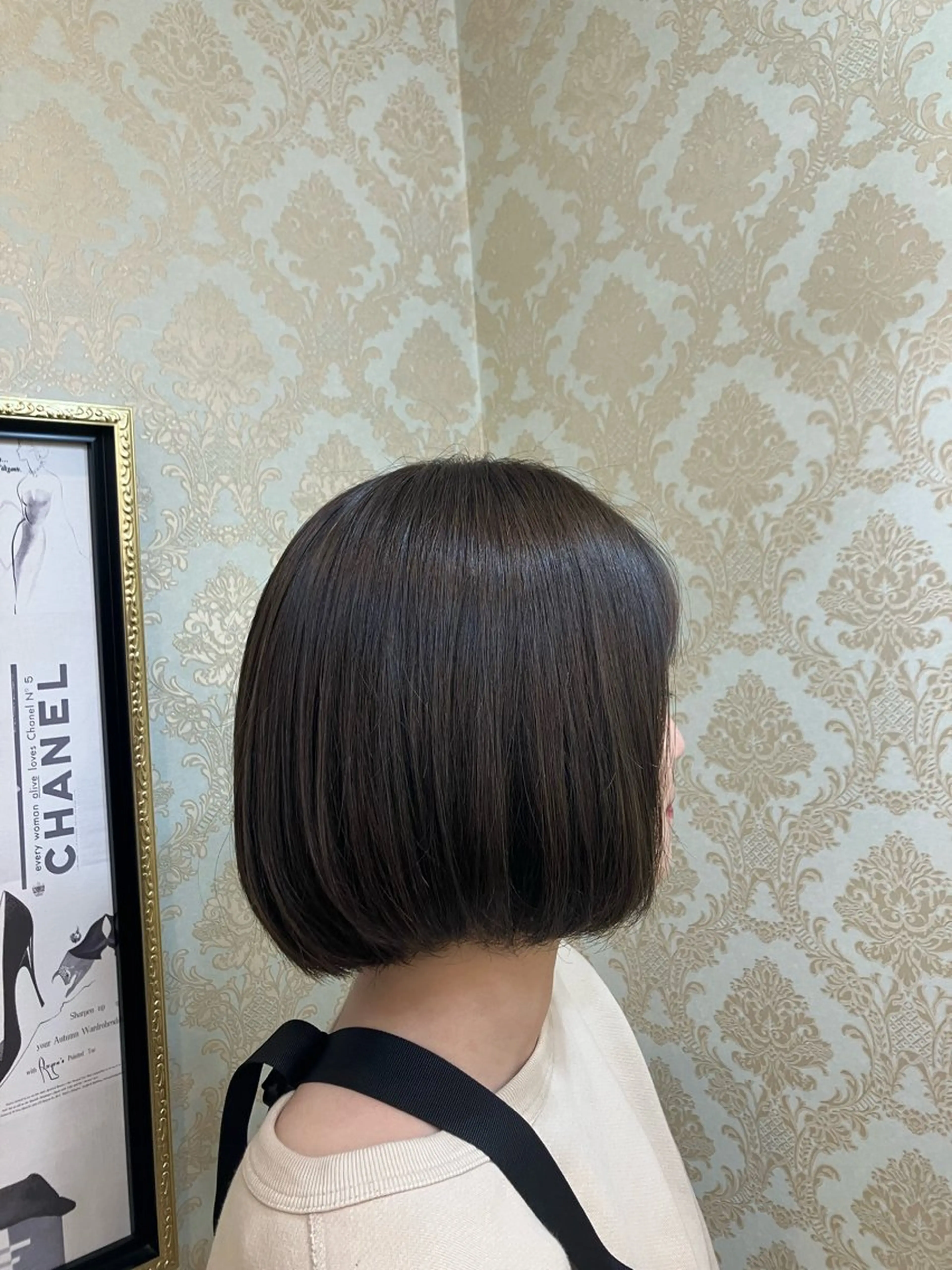 ショート カラー アッシュ グレージュ Tink 橋本 青空のヘアスタイル