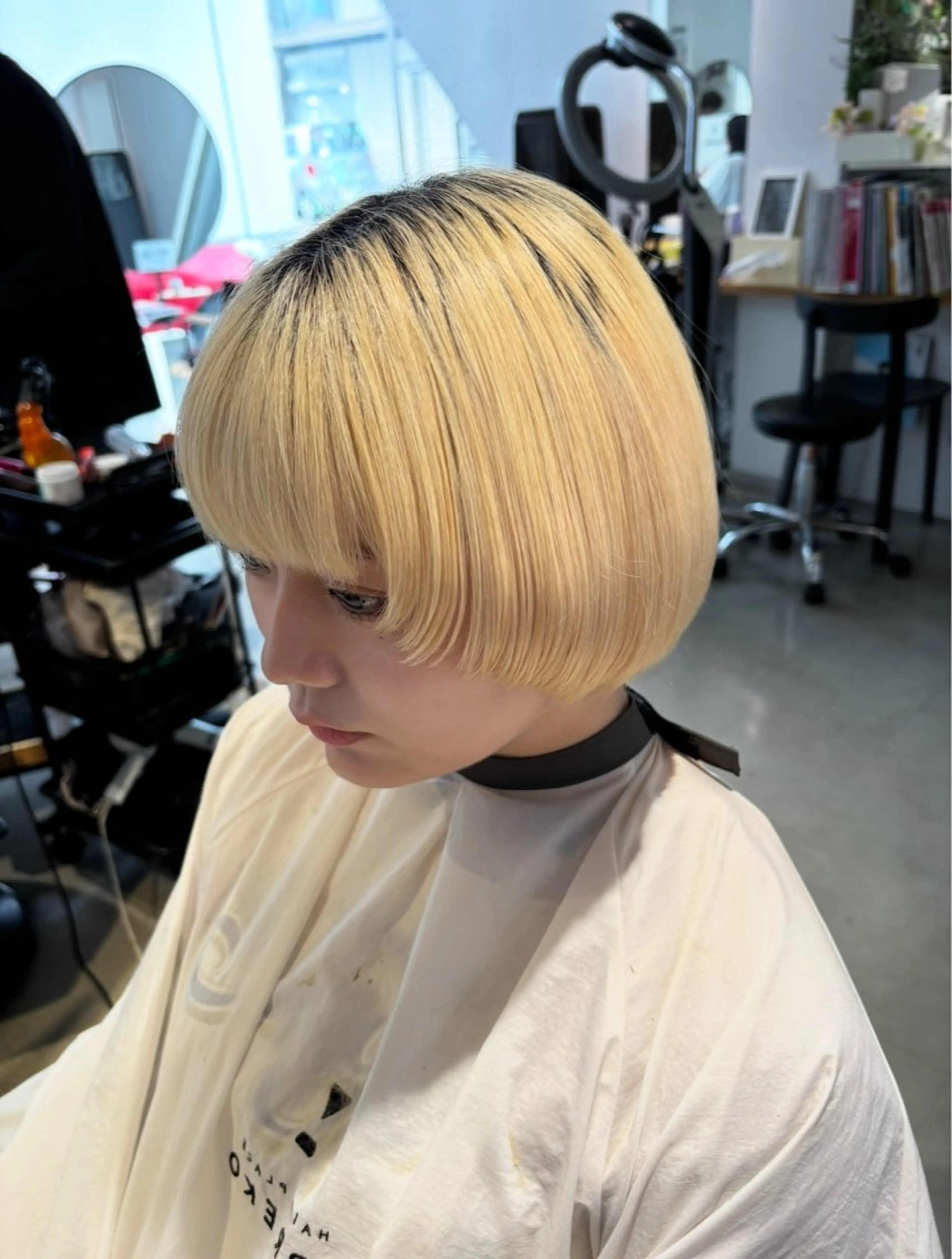 ショート 顔まわりレイヤー 顔周りカット レイヤーカット lumier juriaのヘアスタイル