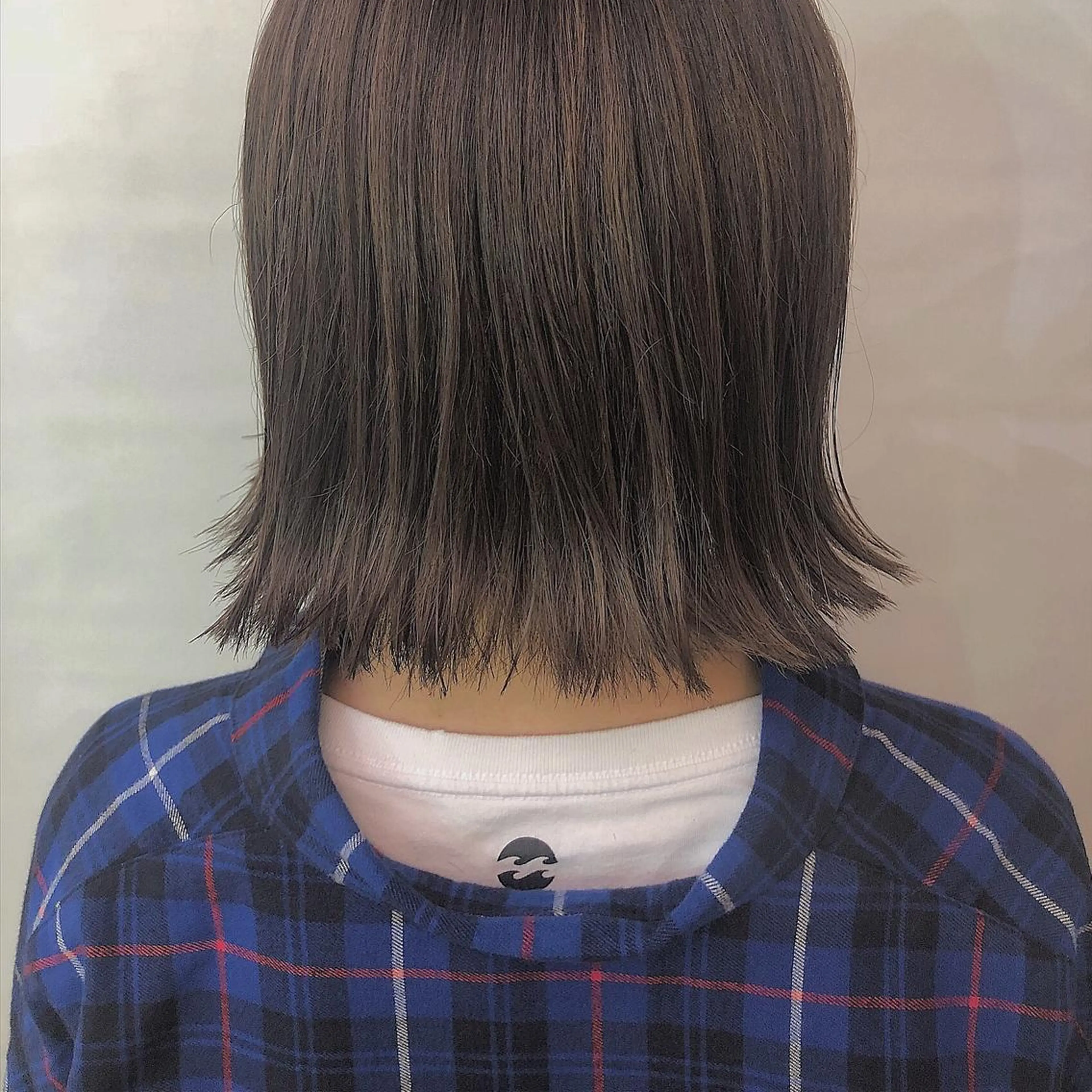 ショート カラー グレージュ ハイライトカラー ハイライト カット ヘアカラー 齋藤 咲のヘアスタイル