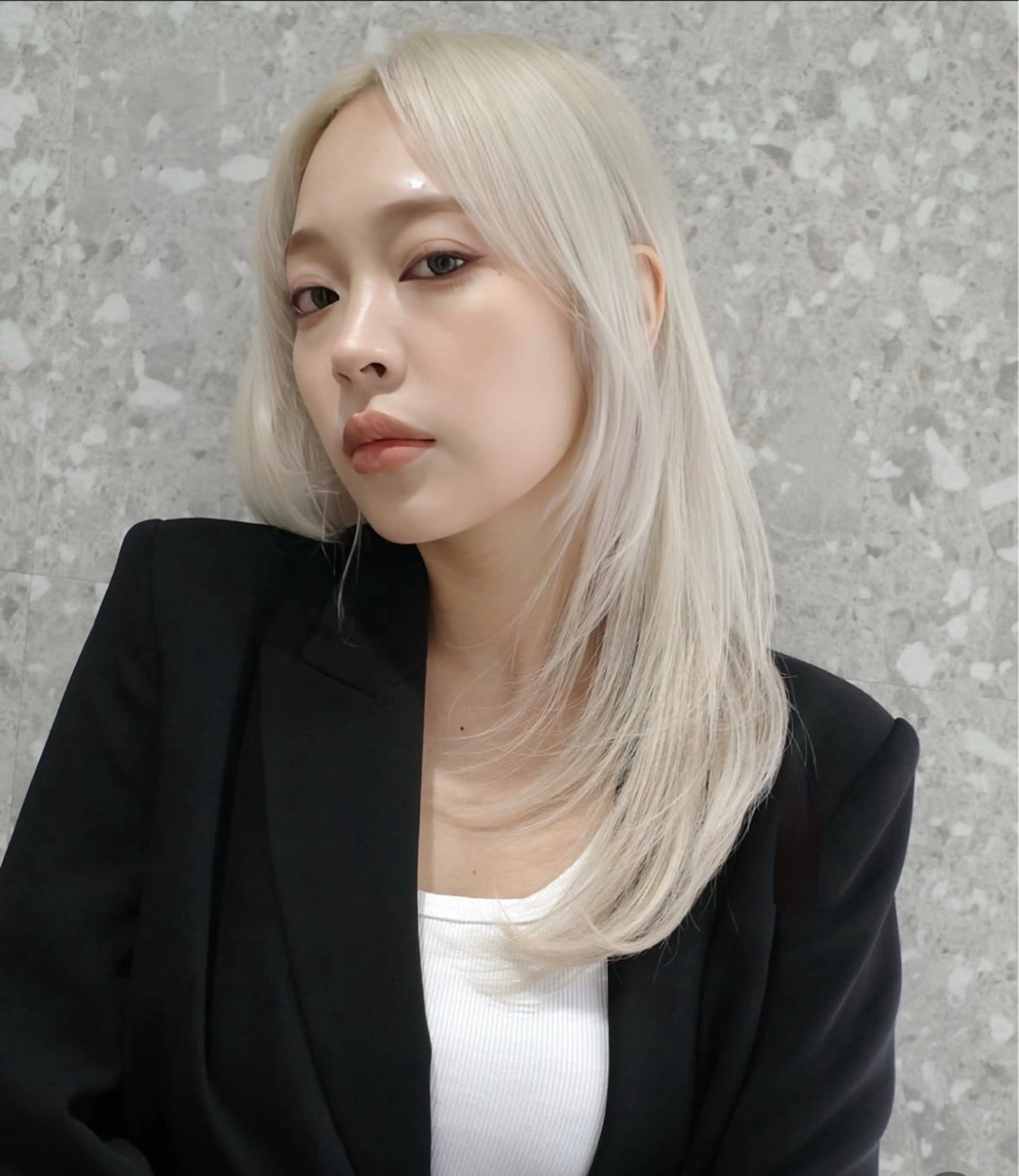 セミロング レイヤーカット fifth リュウセイのヘアスタイル