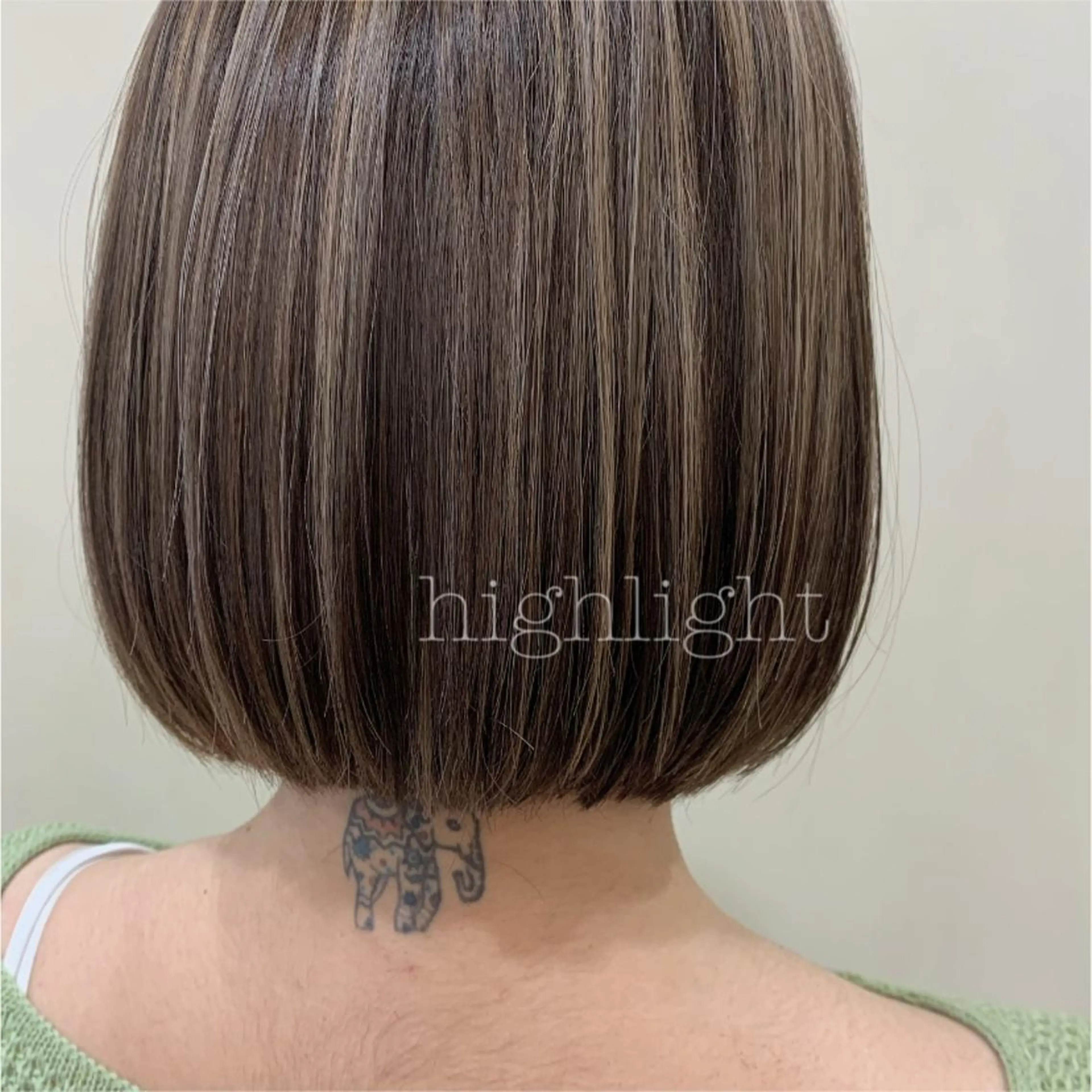 ショート カラー カット ヘアカラー トリートメント ぱつっとボブ/ 小野あかねのその他イメージ