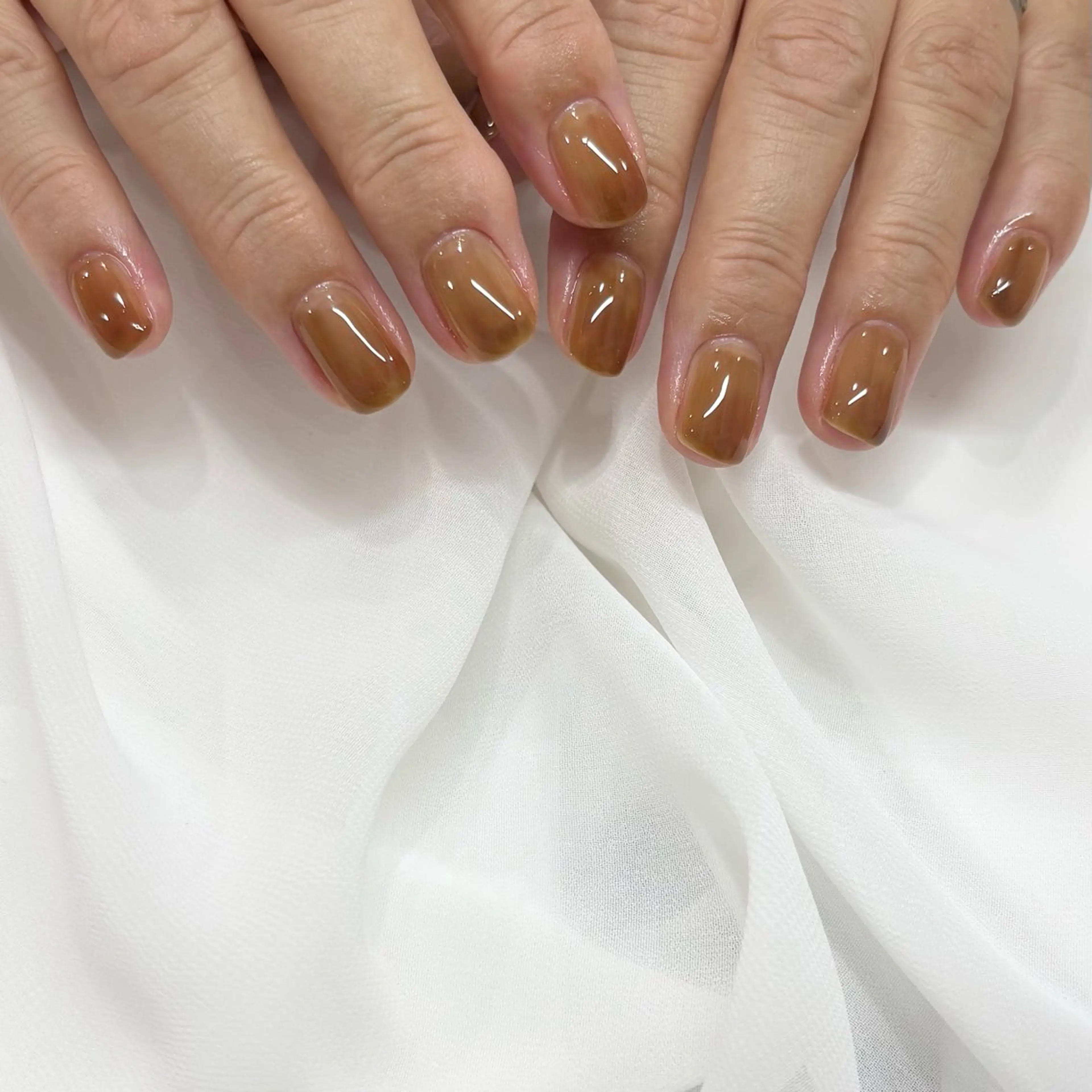 ネイル ハンドネイル ハンドケア パラジェルサロン 大人女性が通うサロンのネイルデザイン